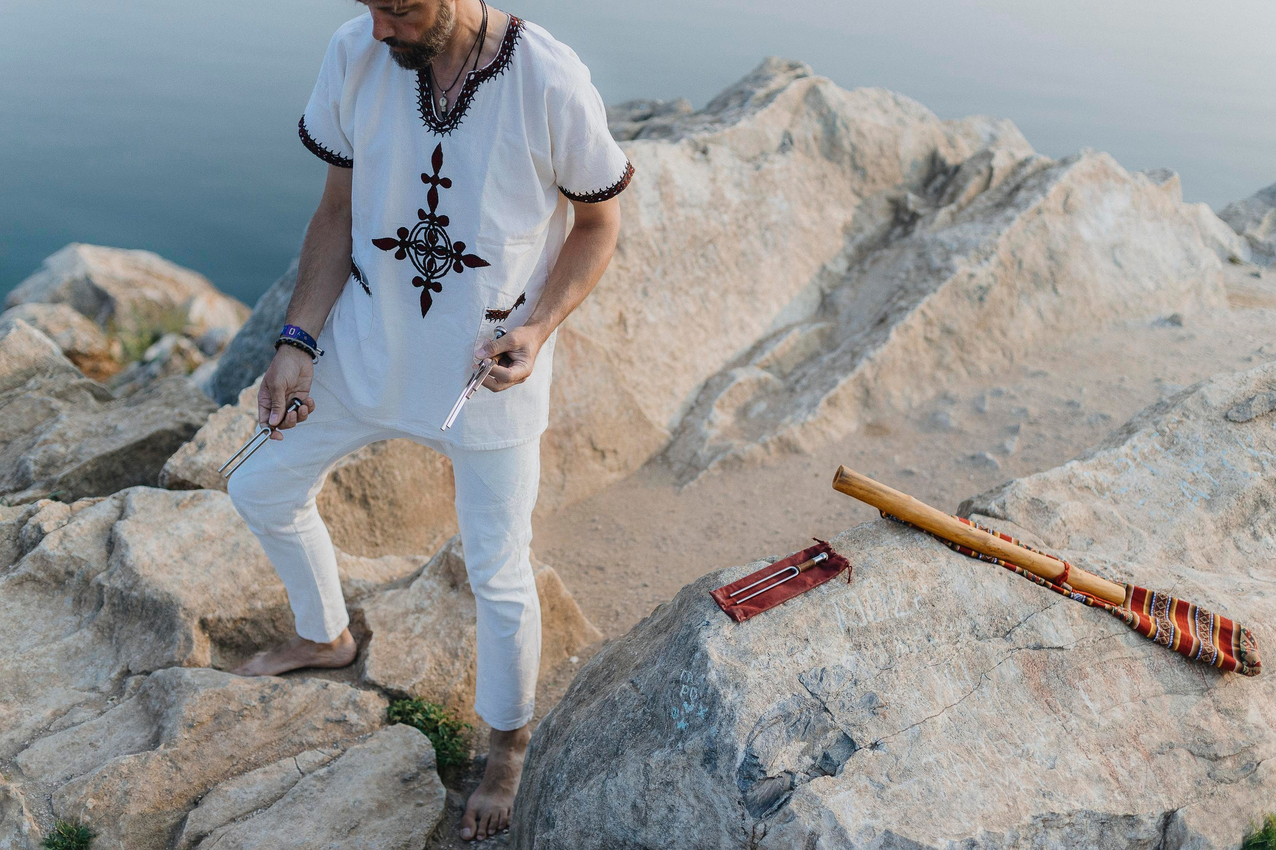 Контентная съемка для саундхиллера, Хужир. Фотограф Ольхон/ Индия, Регина