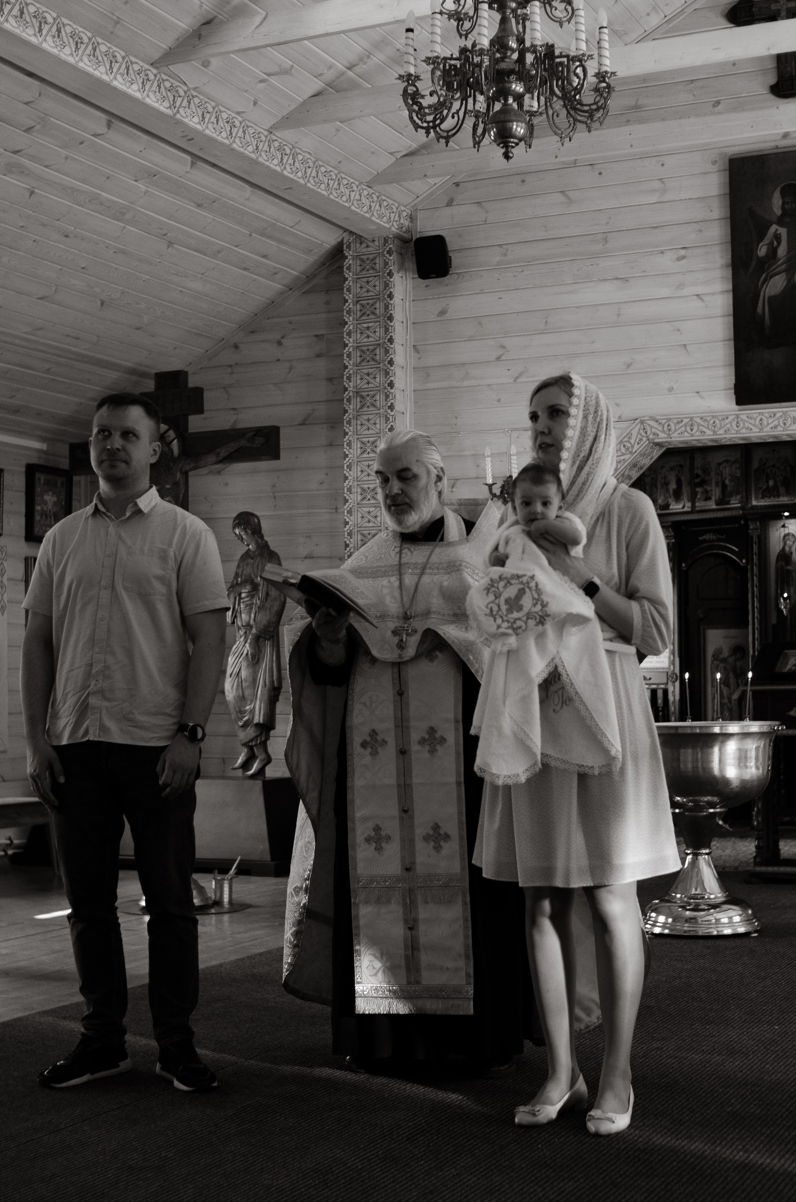 Таинство крещения Лея. Семейный фотограф Москва, Люберцы, Петрозаводск