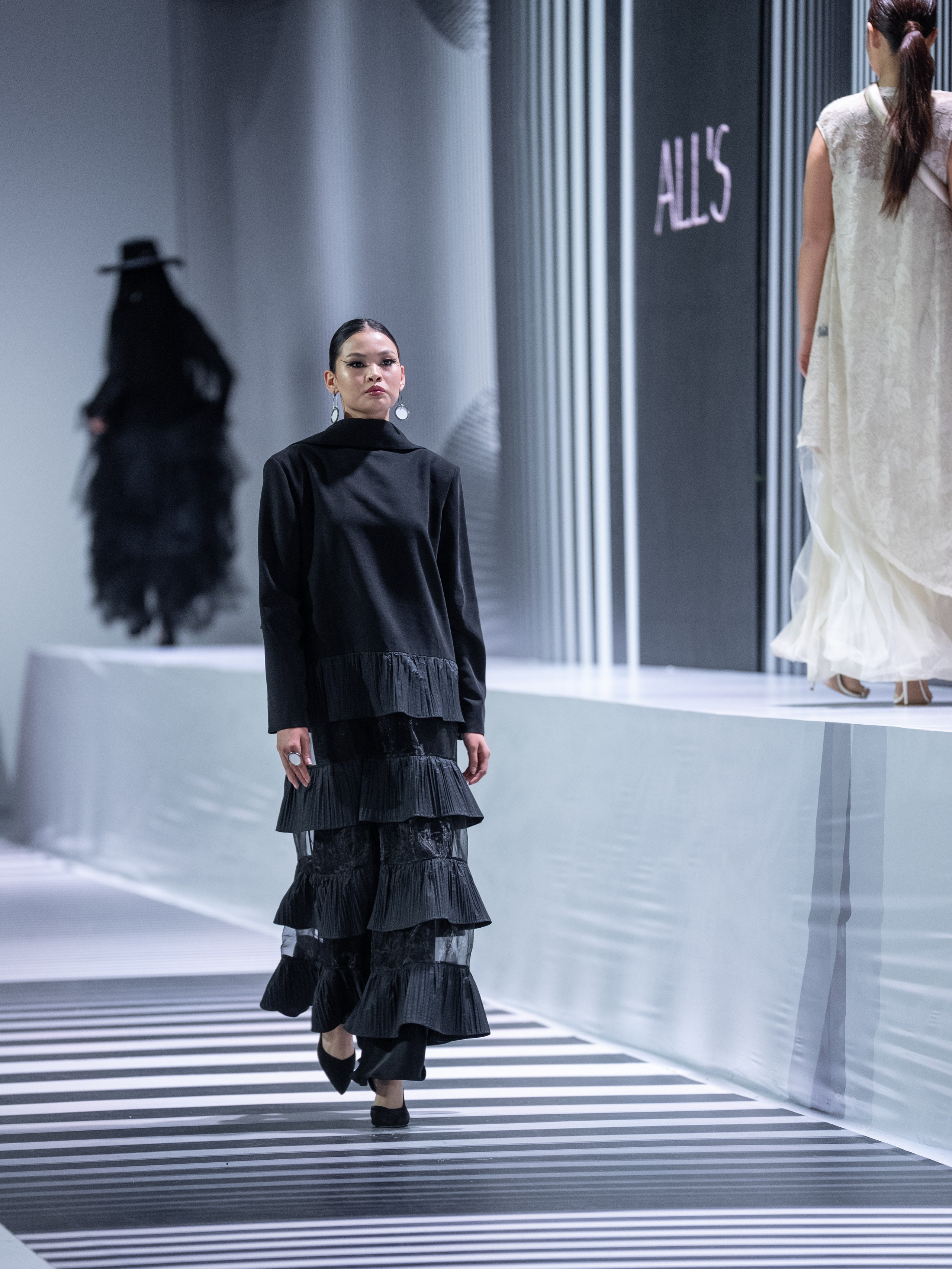 ALL’S (Tanya Levitskaya, Германия). Сайт Алматинского НЮ АРТ, будуар и фэшн фотографа Дениса Карпенко