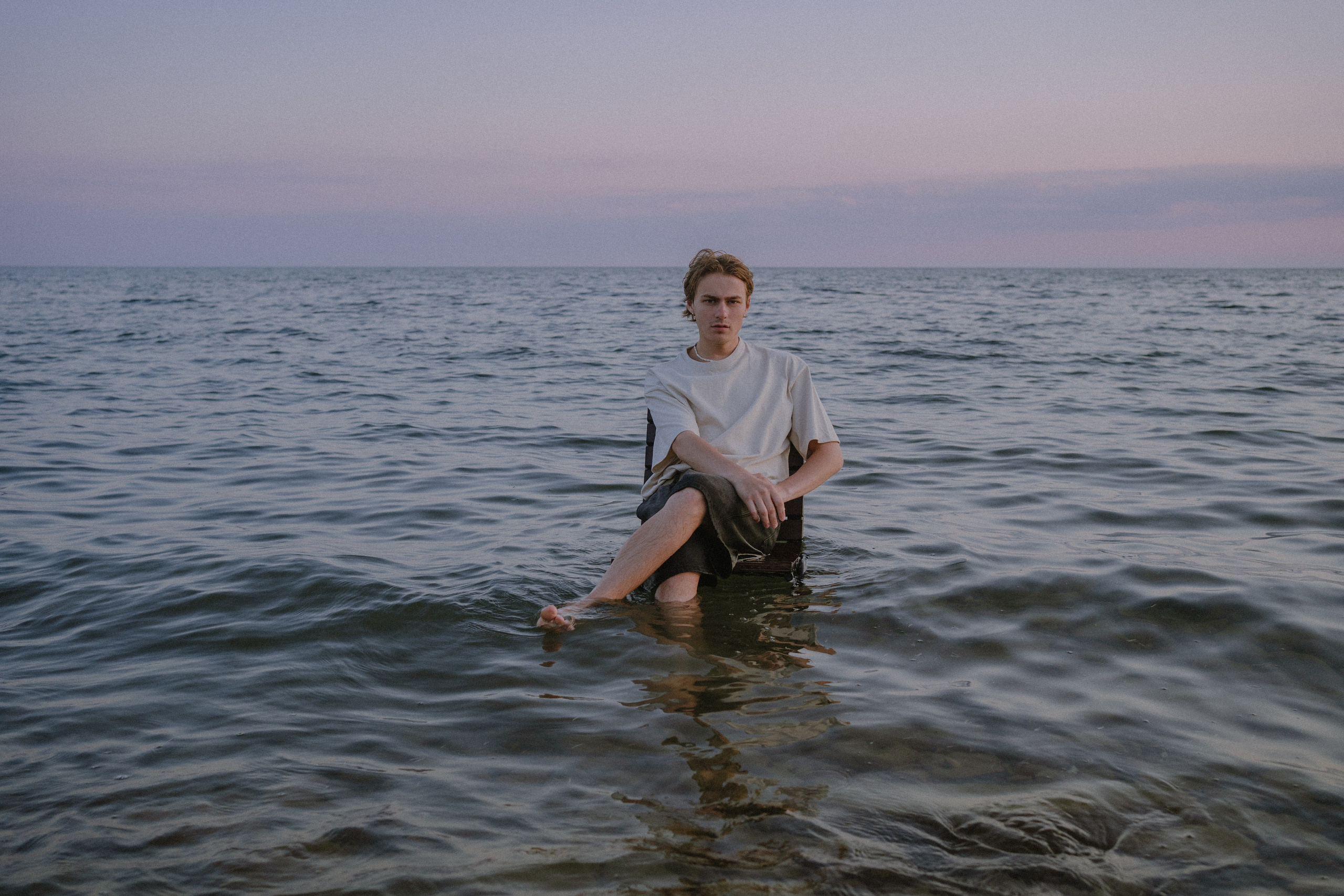 Последствие случайной встречи. Обложка сингла + контент-съемка. Творческие фотосессии в Москве. Фотоальбом лидера группы ЯЛО