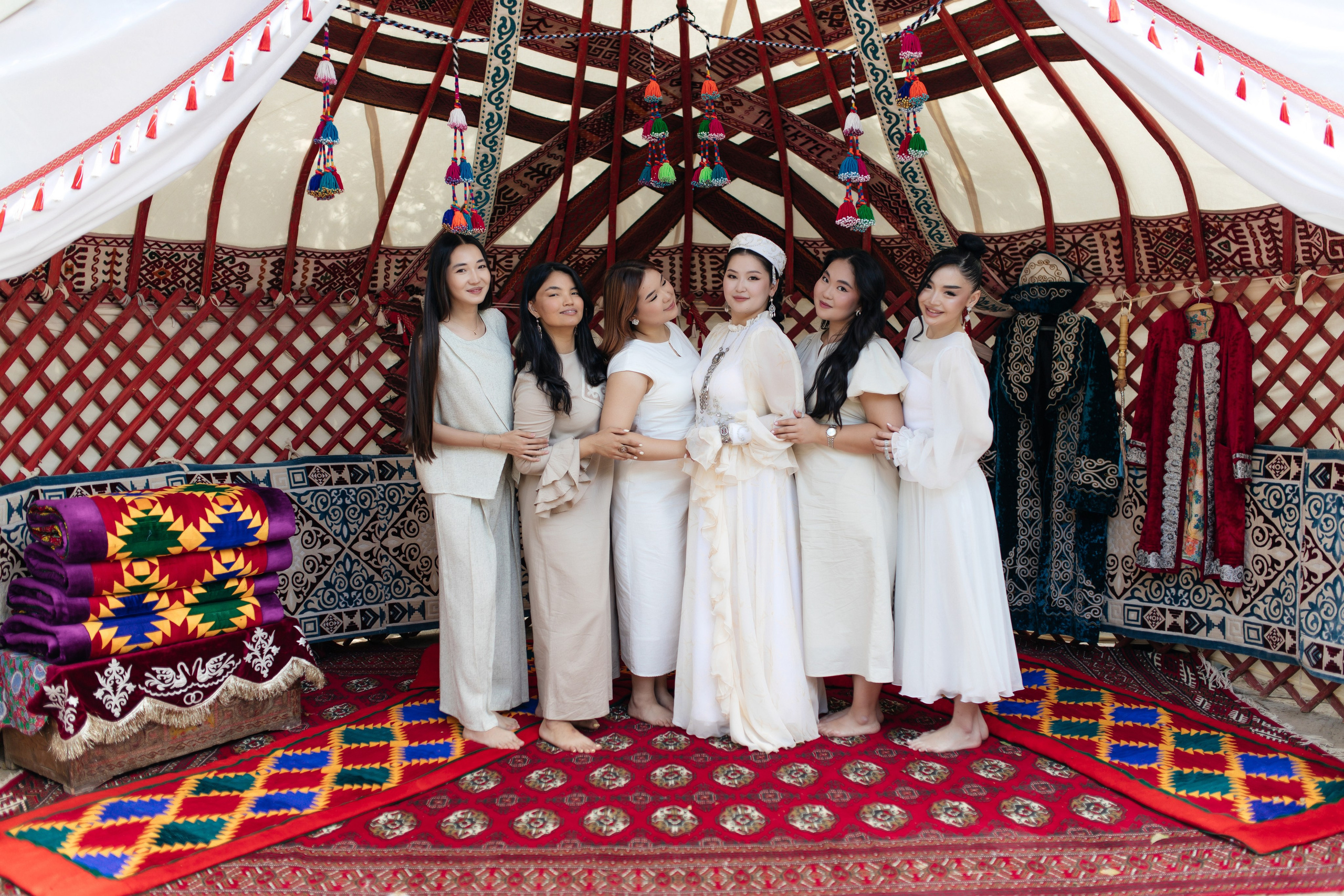 Aynur — syrğa salu. Wedding and Love story Photographer