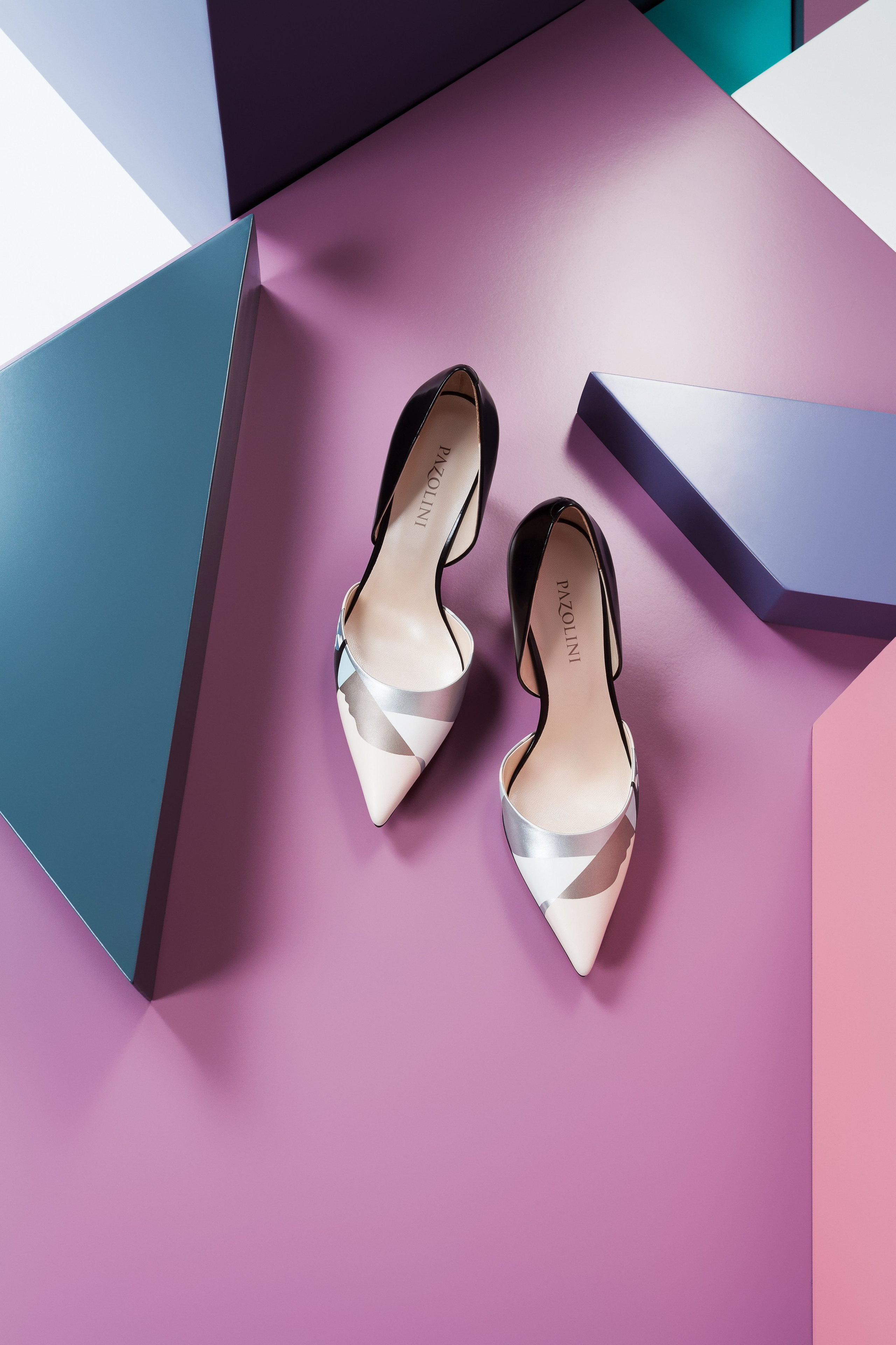 Обувь и аксессуары. Предметный фотограф. Москва. Продюсирование съемок, Set-design & пост-продакшн, E-commerce контент