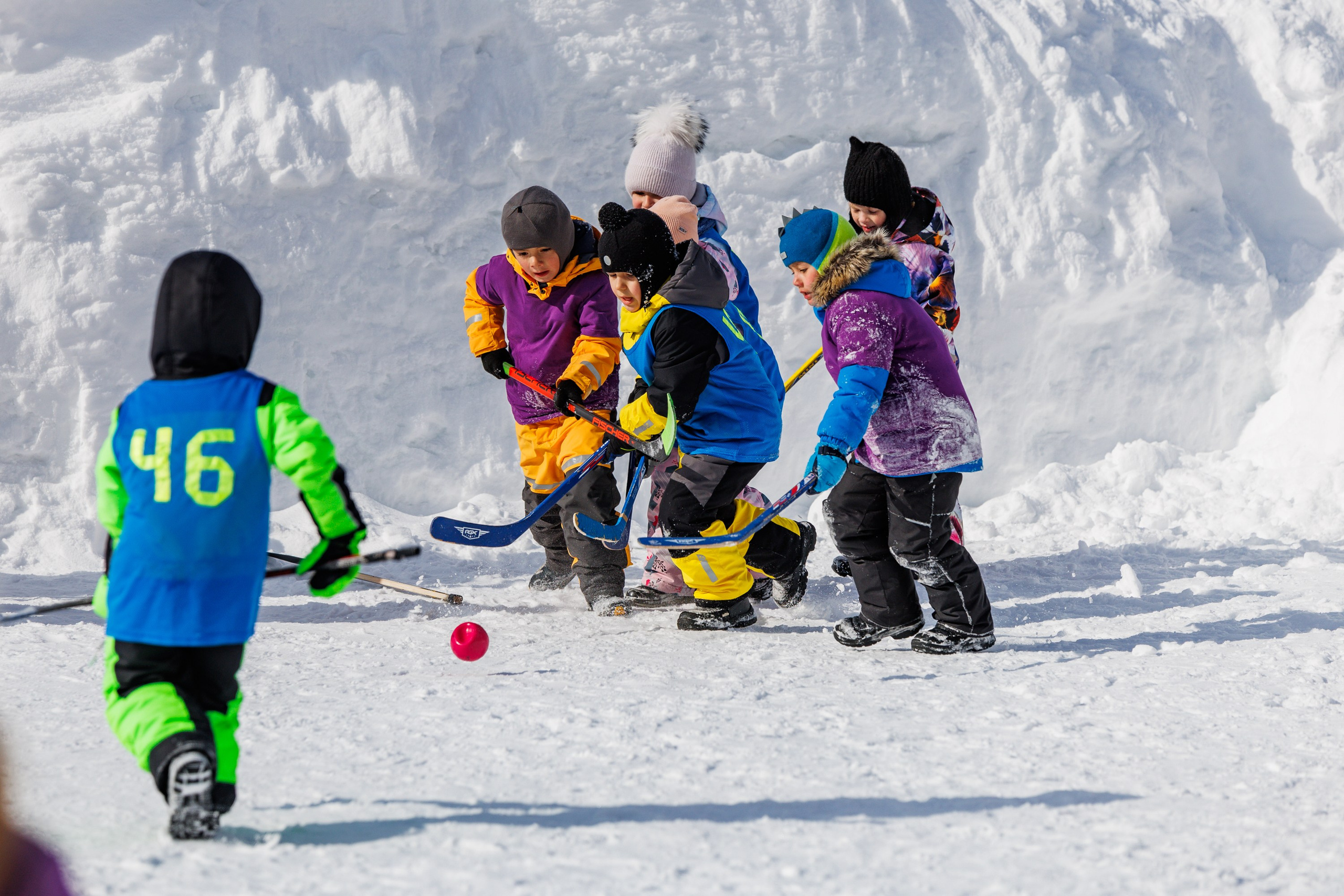 XIII чемпионат  по «ХОККЕЮ В ВАЛЕНКАХ». Свадебный, семейный и репортажный фотограф в Южно-Сахалинске Артур Петросян