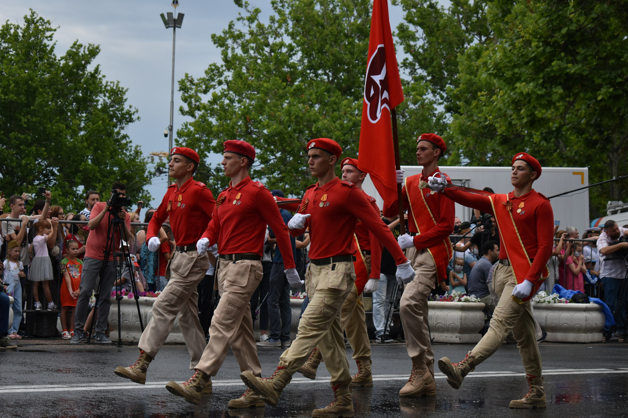 Парад Победы. Фотограф-ретушер в Крыму Юля Лобурец