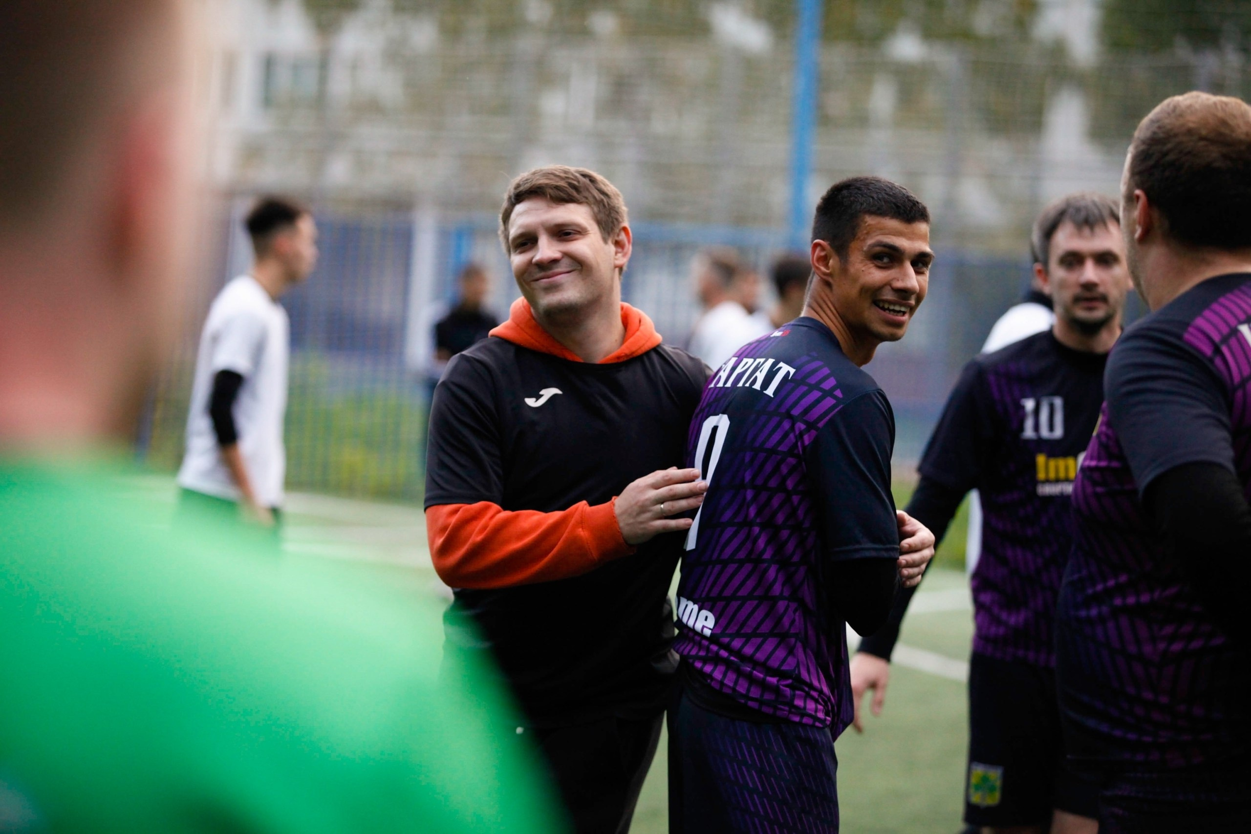 ФУТБОЛ. Фото. Спортивный фотограф, трансляция, звук и свет в Новосибирске