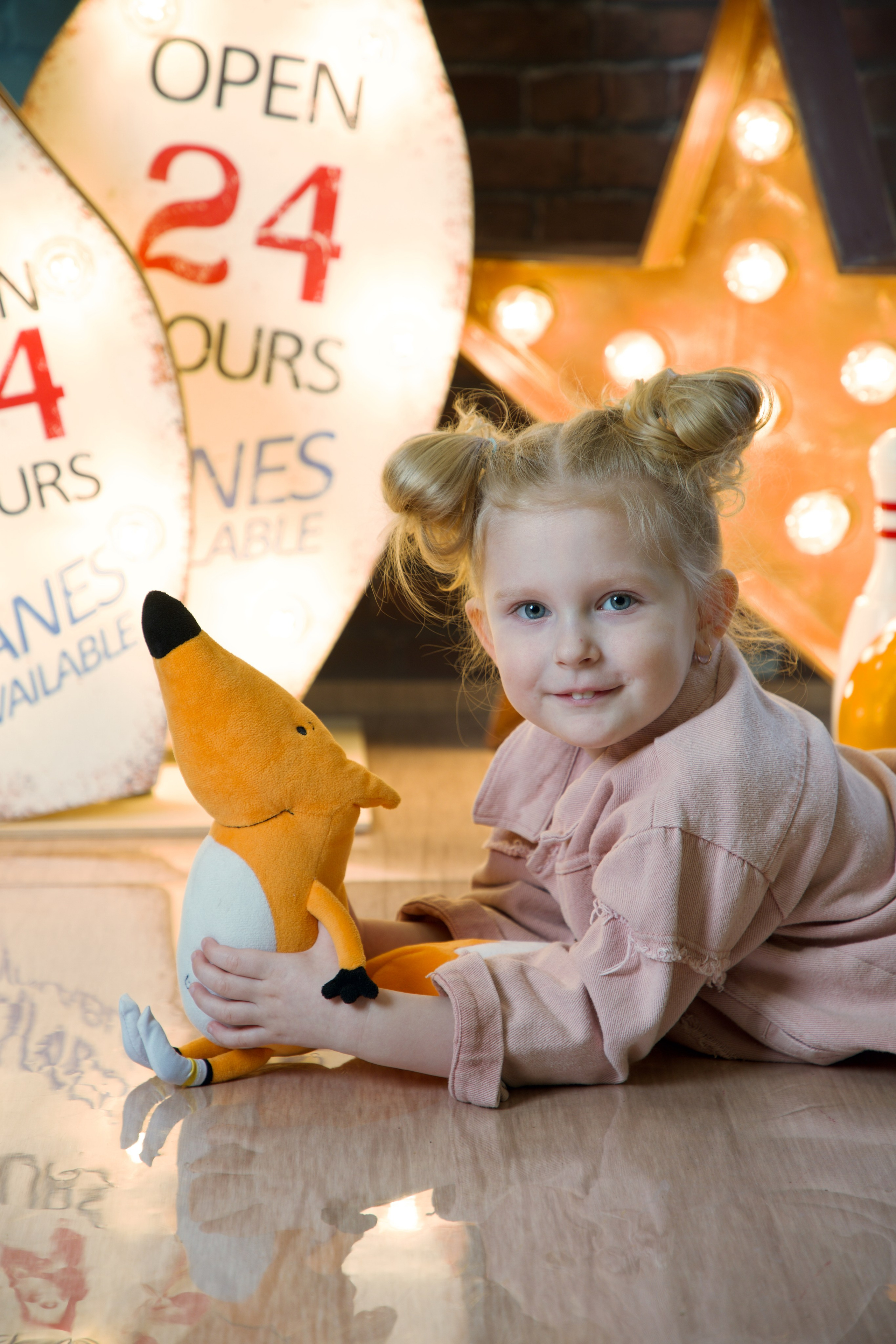 Студийная съёмка. Школьные выпускные альбомы в Москве Марина Николаева