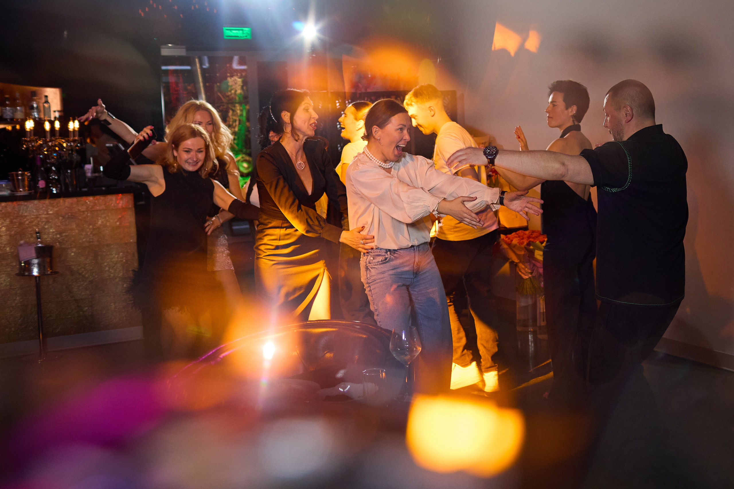 Юбилей в City Voice & Six Floor. Александр Осин — корпоративный и семейный фотограф в Москве