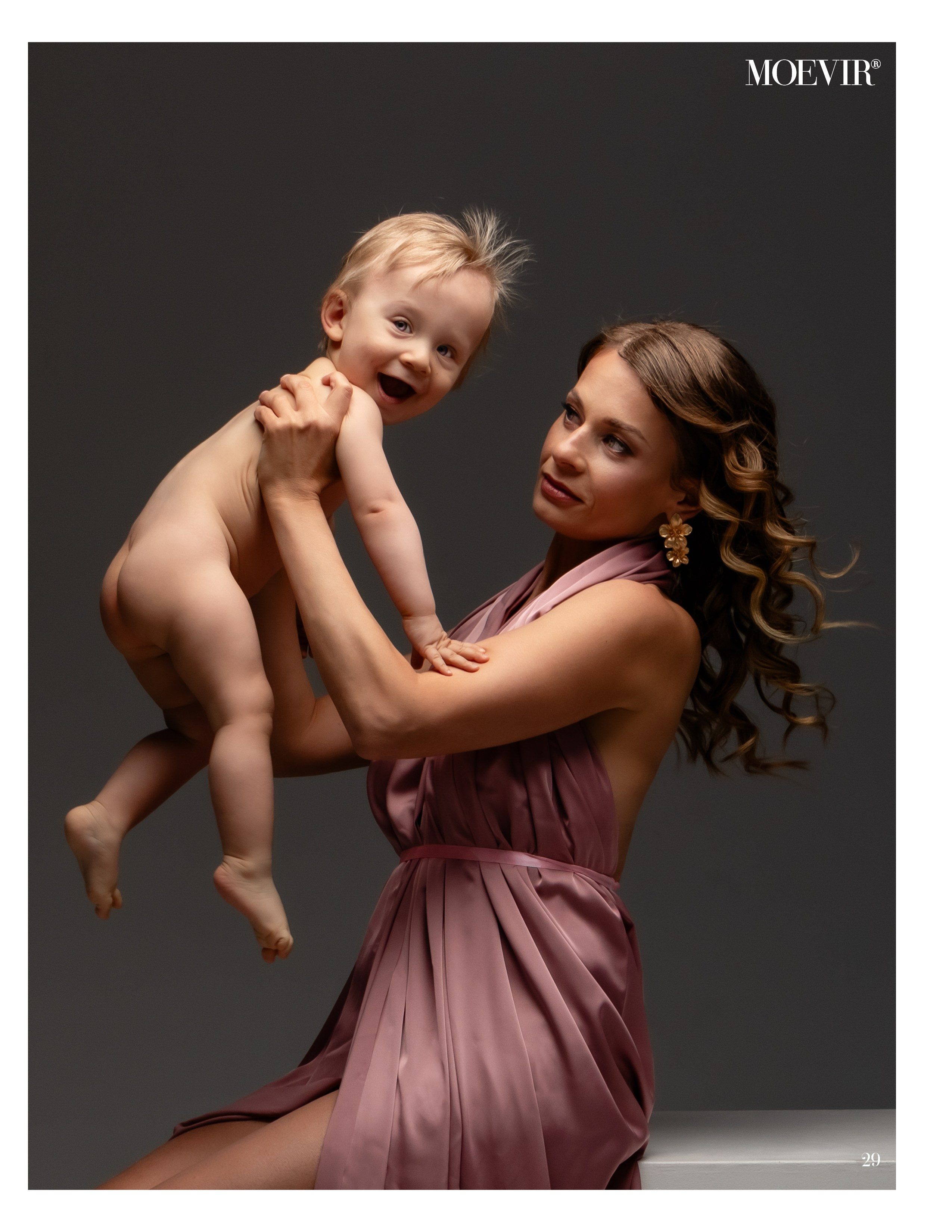 MOEVIR. Лиза Кутанина — семейный фотограф и фотограф беременных в Жуковском