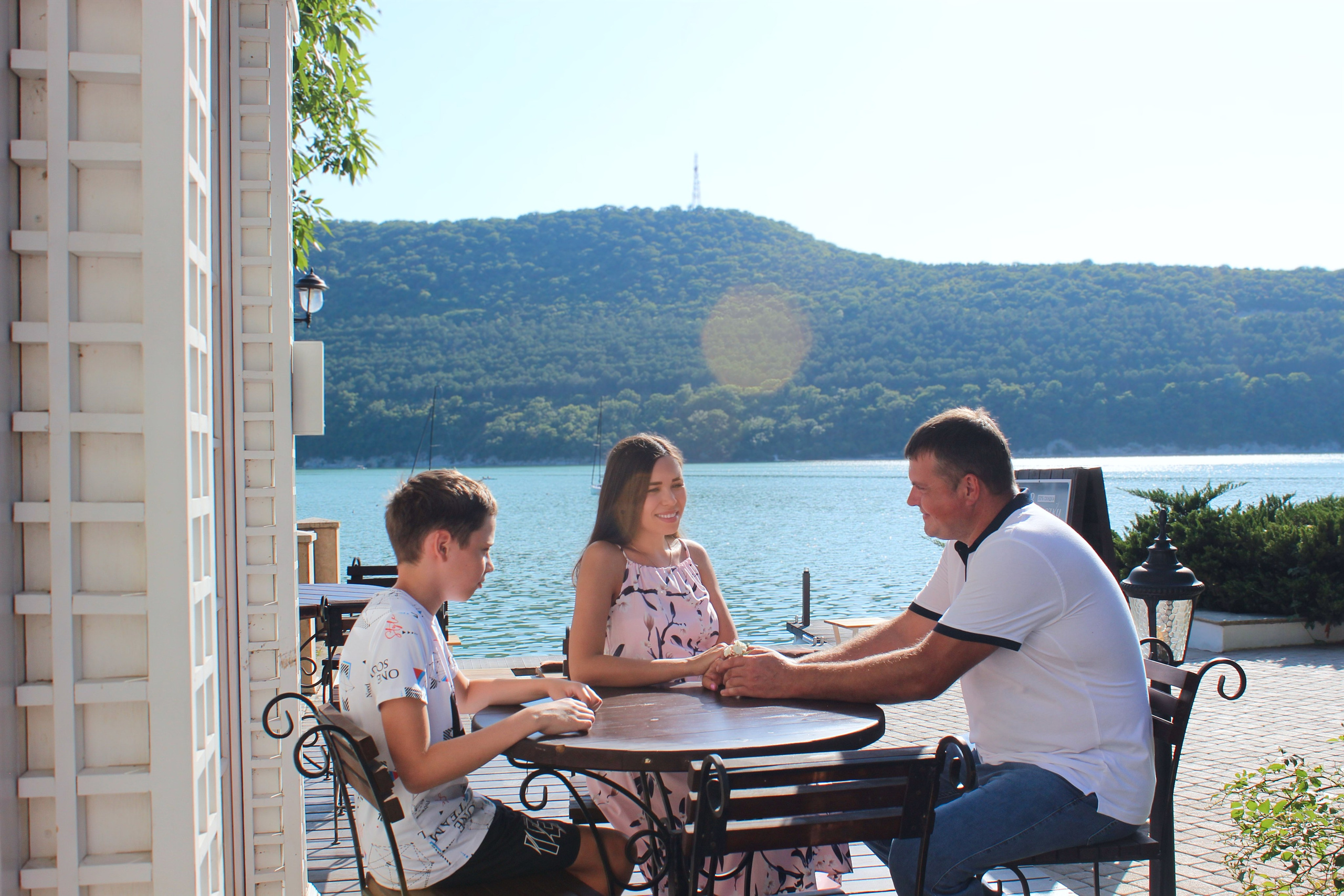 Прогулка в Абрау-Дюрсо. ВИДЕОГРАФ И ФОТОГРАФ В НОВОРОССИЙСКЕ / АНАПЕ / ГЕЛЕНДЖИКЕ