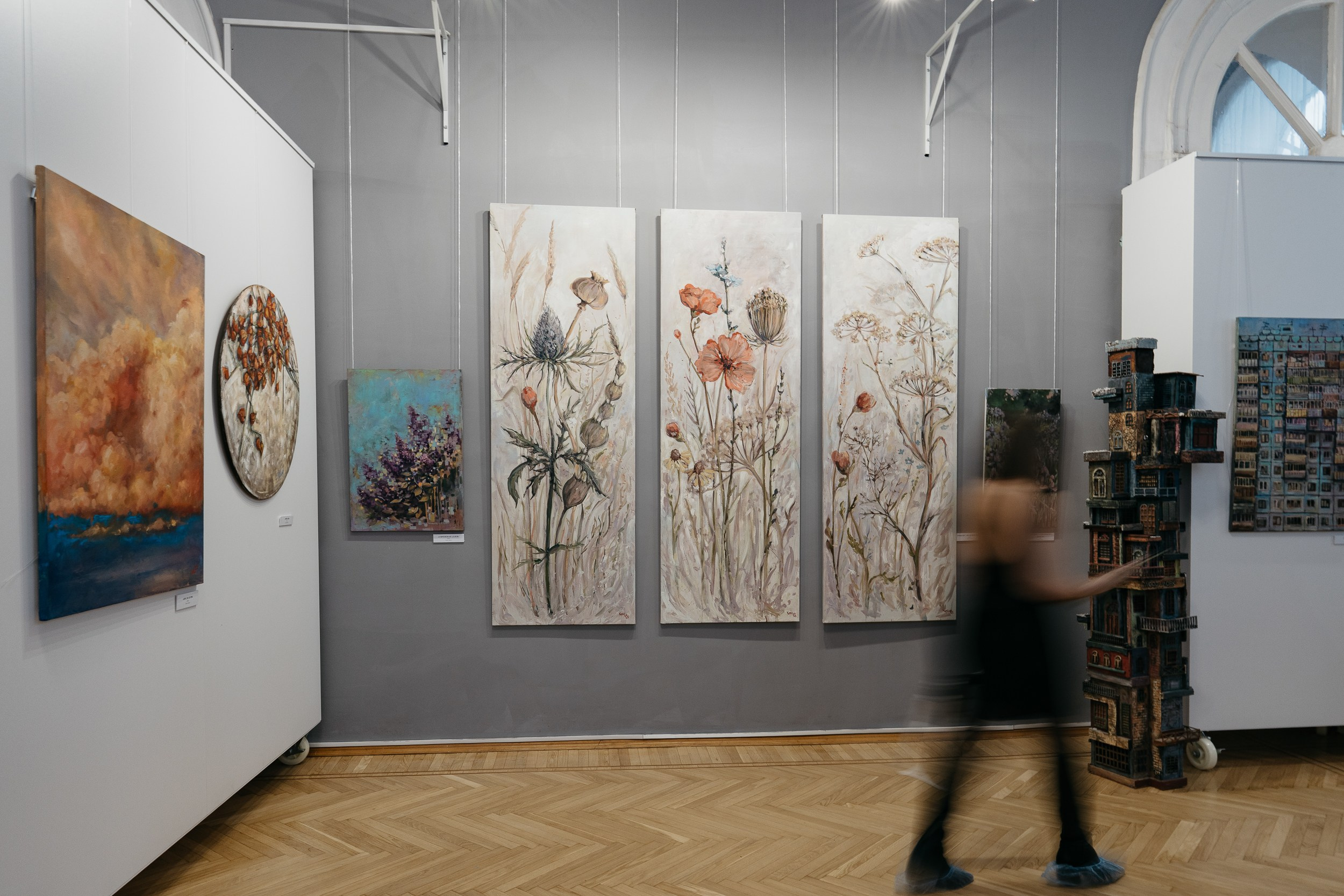 Открытие персональной выставки художника Марии Кулиной-Черкашиной «Возвращение в детство (пойдём, что покажу…)». Свадебный и репортажный фотограф Юров Дмитрий