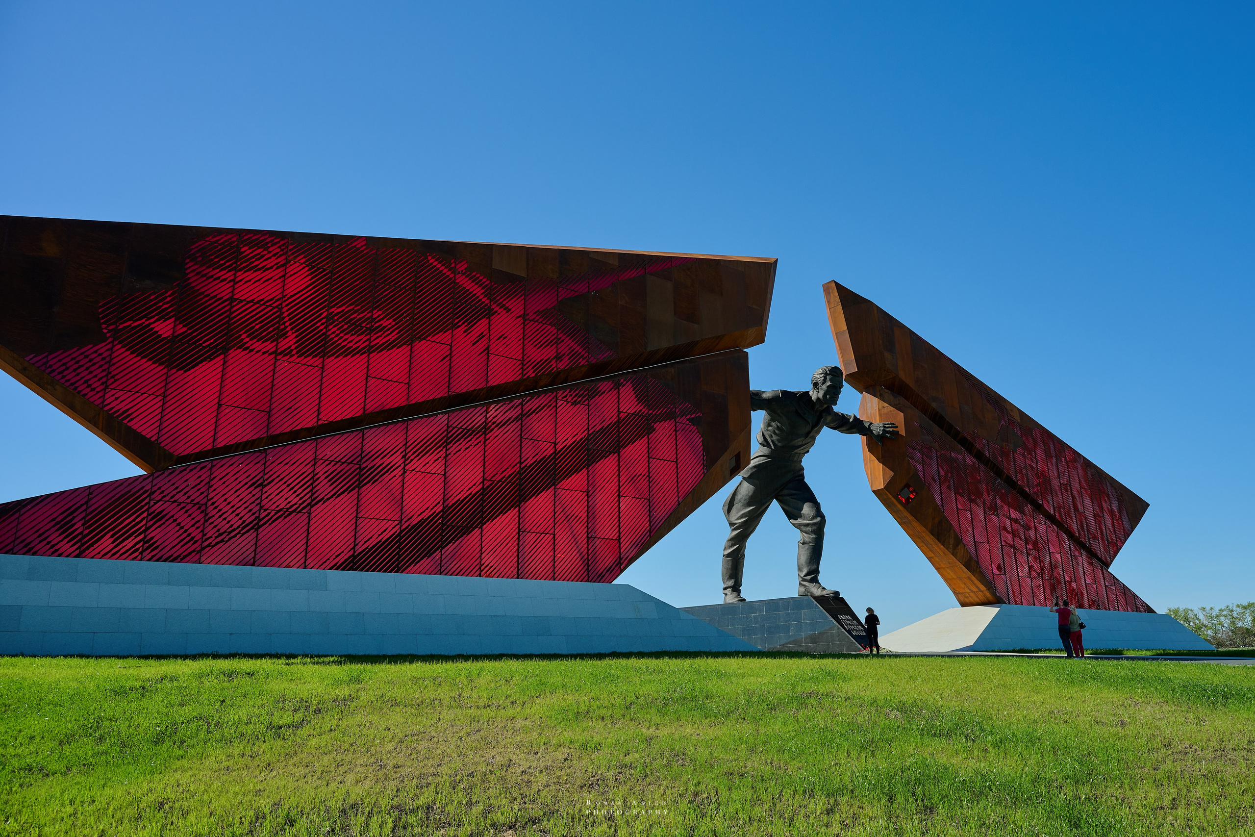 Мемориал Курская битва в Понырях. Фотограф Роман Адлер