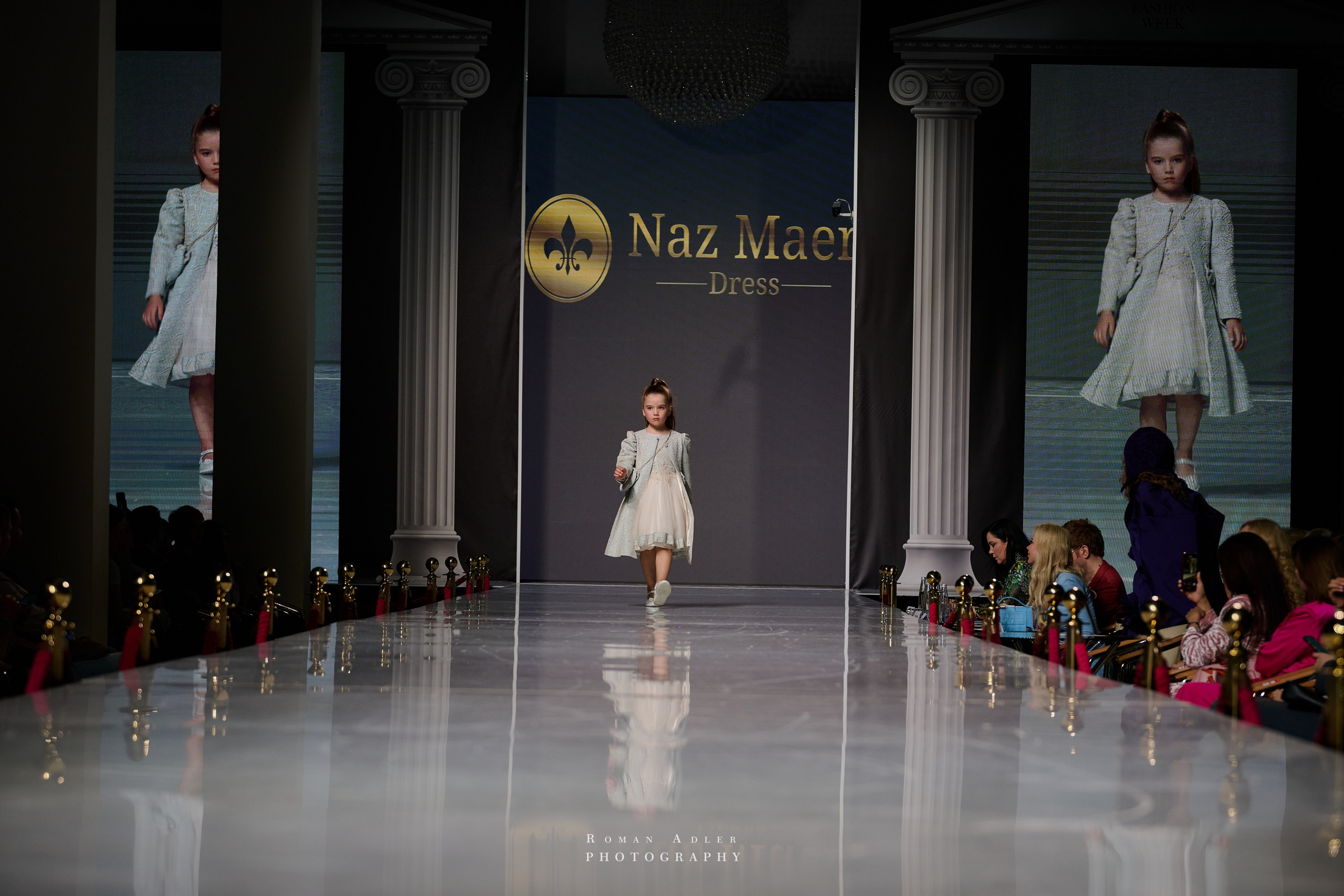 ESTET FASHION WEEK ВЕСНА — 2025. Фотограф Роман Адлер