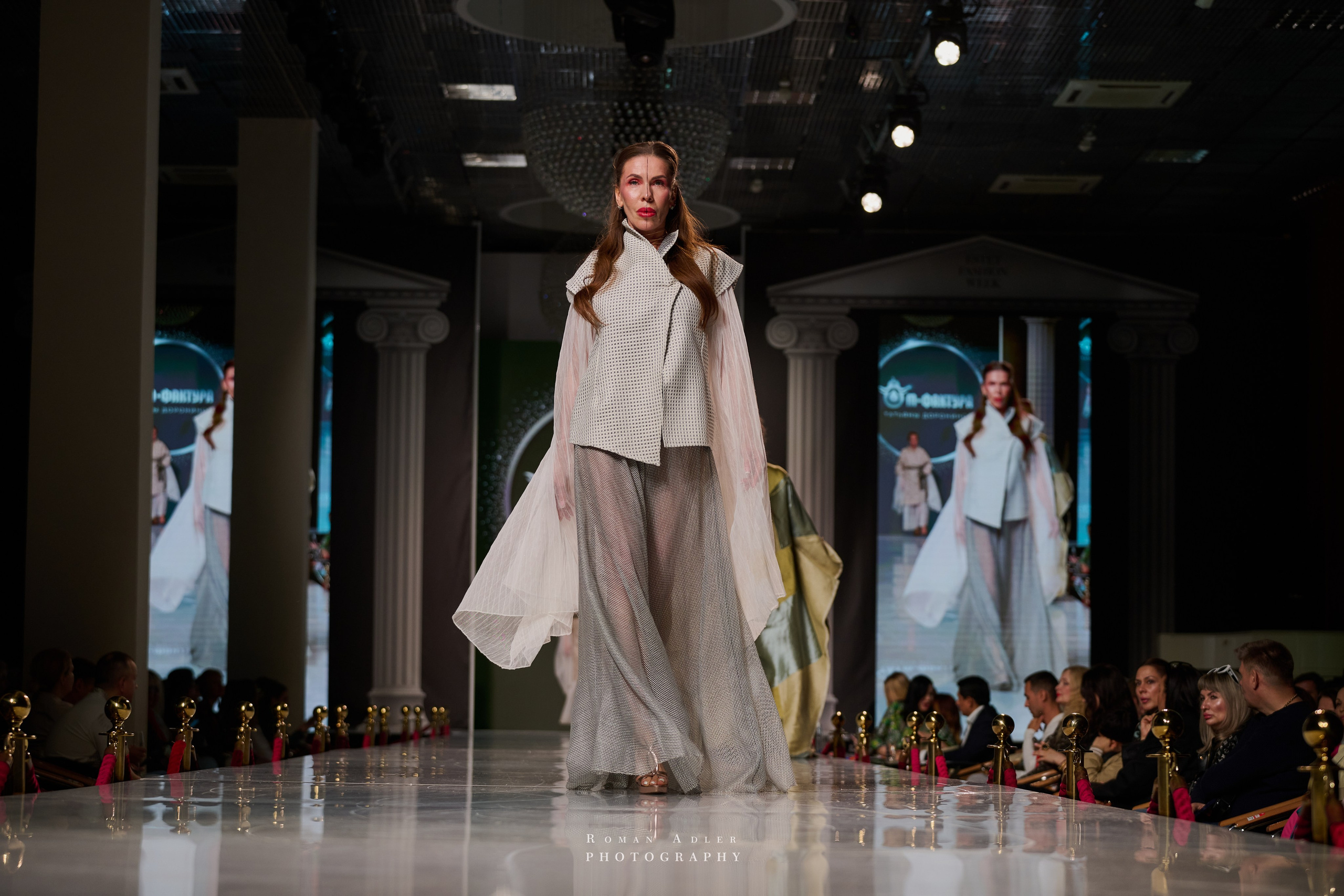 ESTET FASHION WEEK ВЕСНА — 2025. Фотограф Роман Адлер