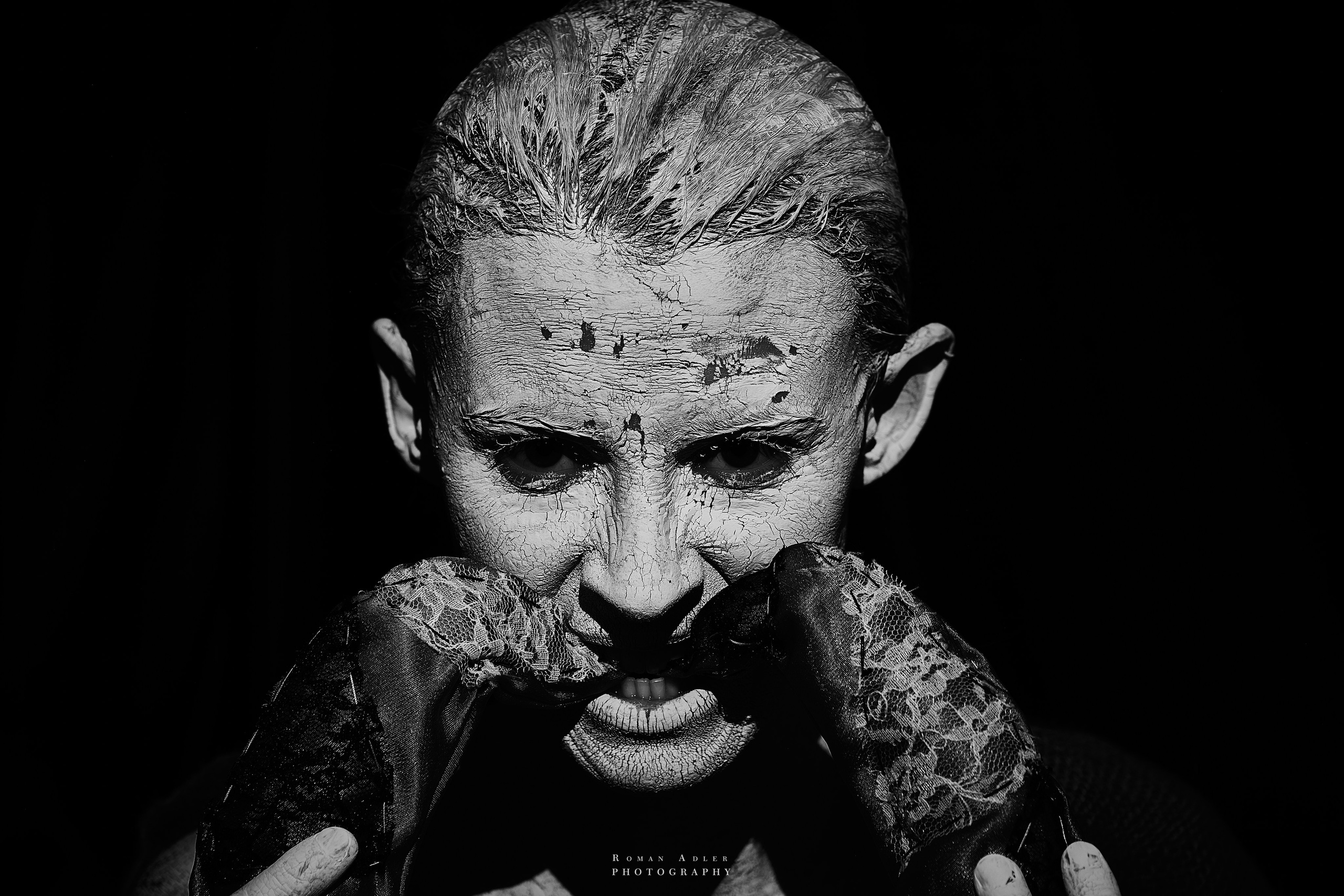 Loki — The Awakening. Solvent. Фотограф Роман Адлер