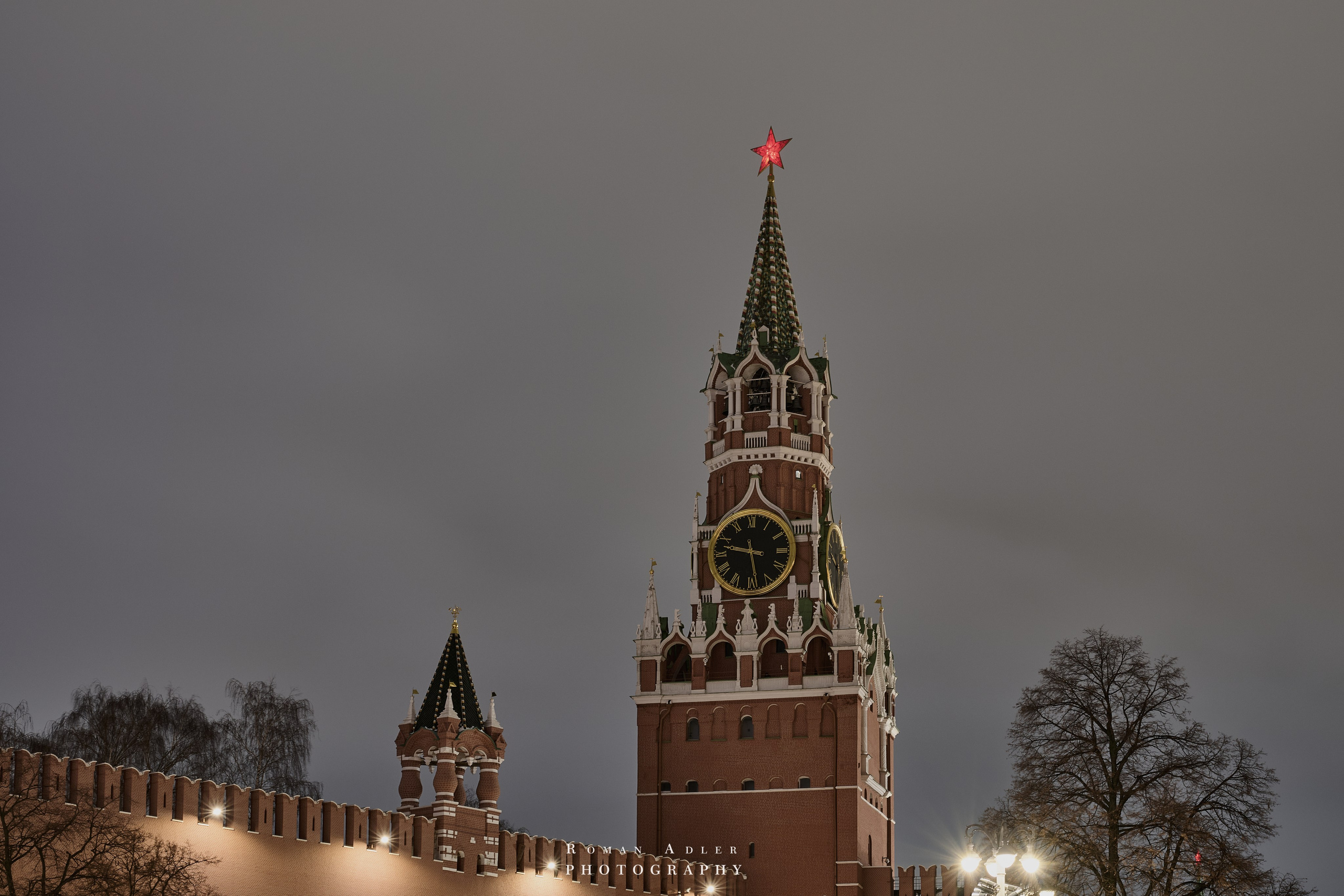 Новогодняя ночная Москва 2025. Фотограф Роман Адлер
