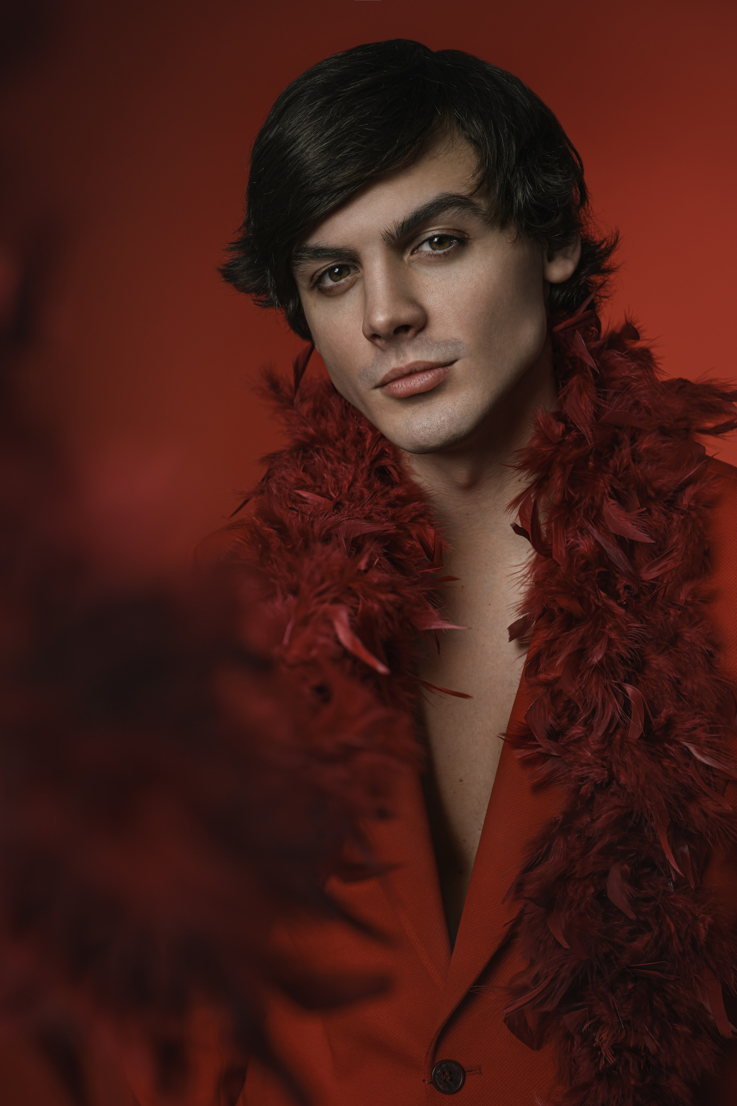 Необычный образ на фотосессию парня