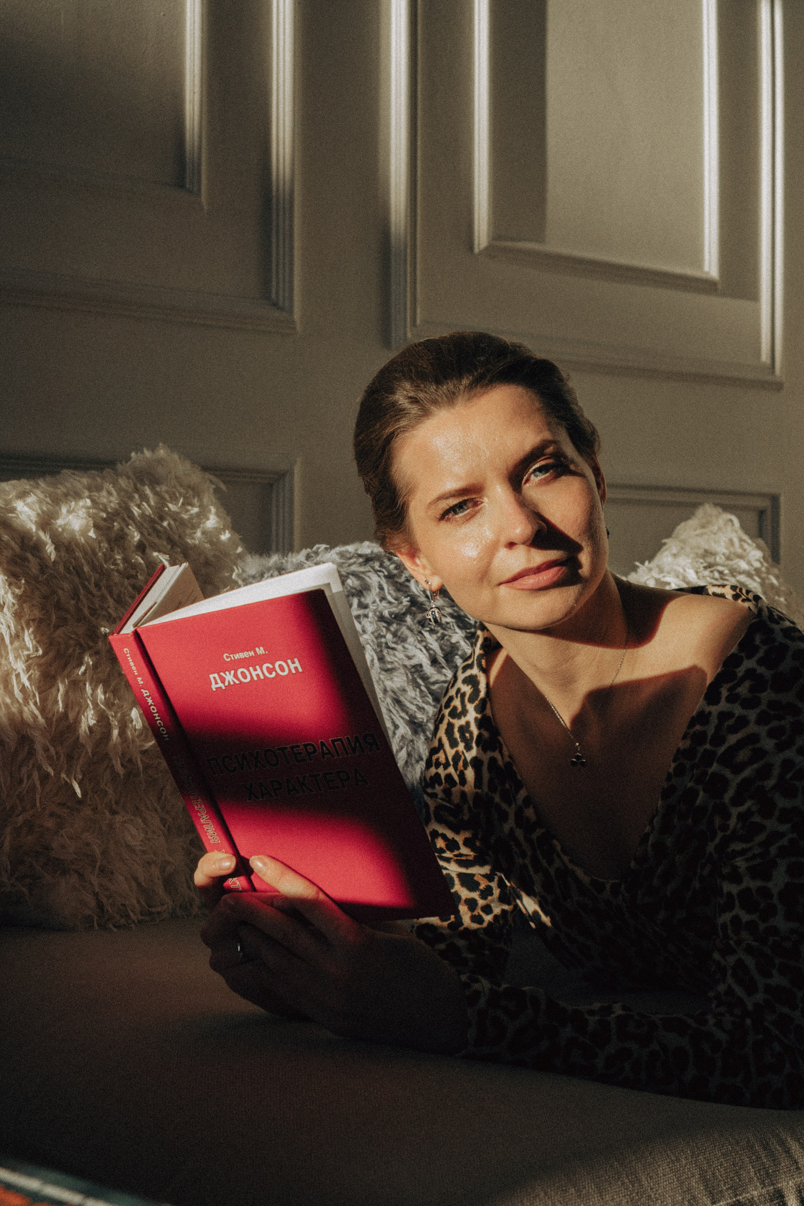 ФОТОСЕСИИЯ В СТУДИИ ДЛЯ ДЕВУШКИ ПСИХОЛОГА. Профессиональный фотограф, Санкт-Петербург — Виктория Богомолова