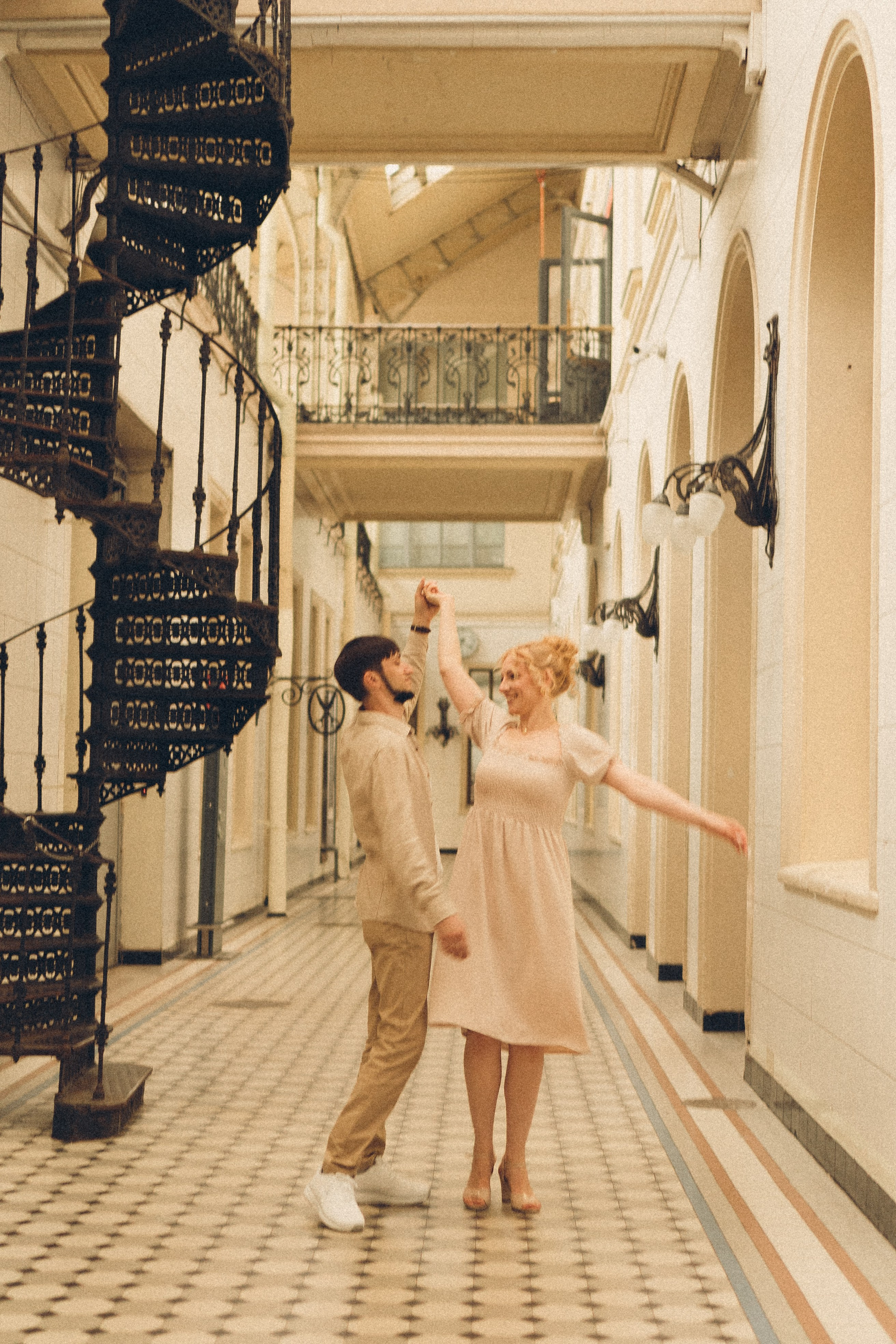 ПРОГУЛКА НА ВИТЕБСКОМ ВОКЗАЛЕ. Профессиональный фотограф, Санкт-Петербург — Виктория Богомолова