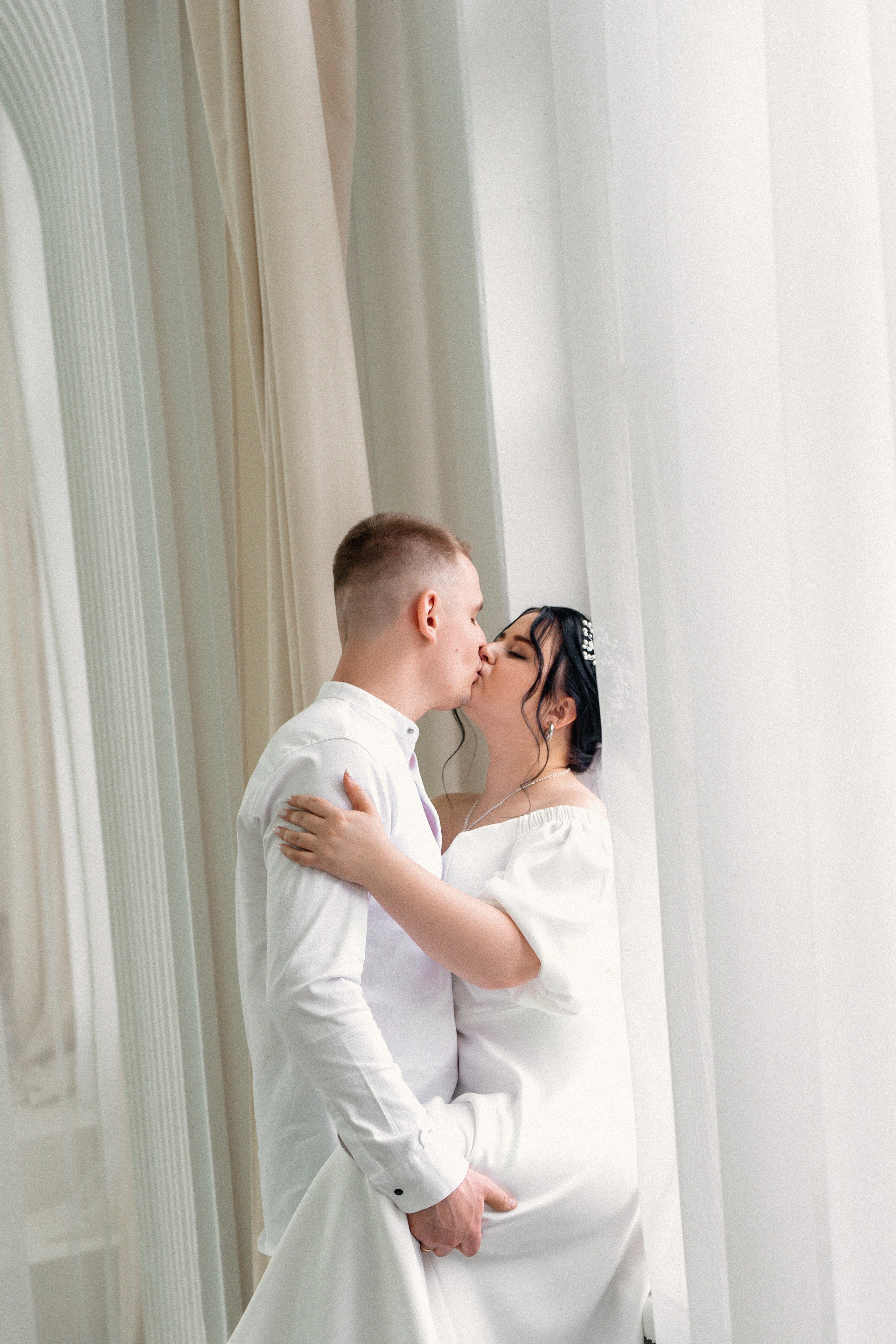 Студийная свадебная история любви. Ваш семейный фотограф в Минске — Вика Трегубова