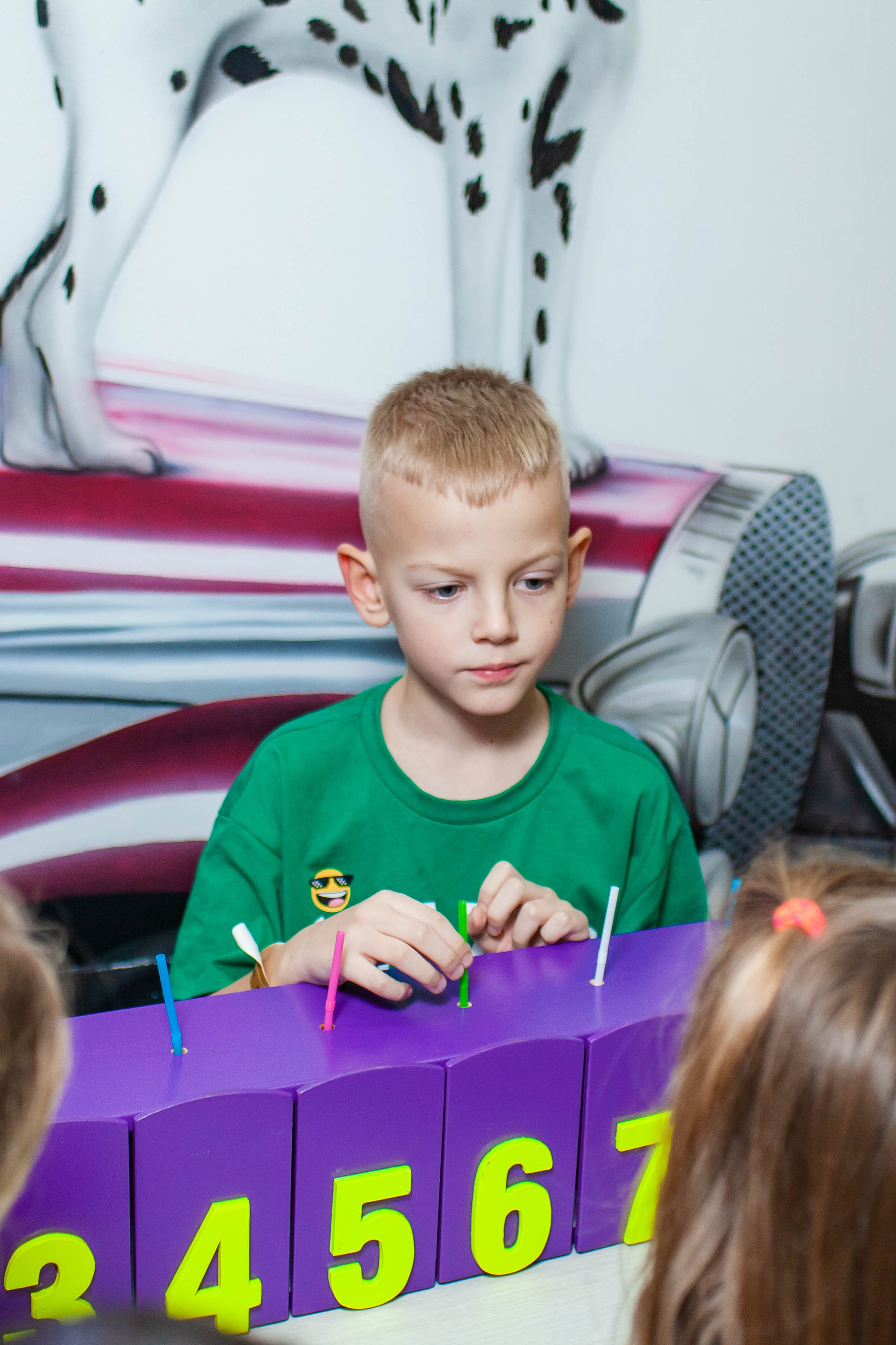 Неон Челендж День рождения Ярослава. Детский и семейный фотограф в Санкт-Петербурге Елизавета Сорокина