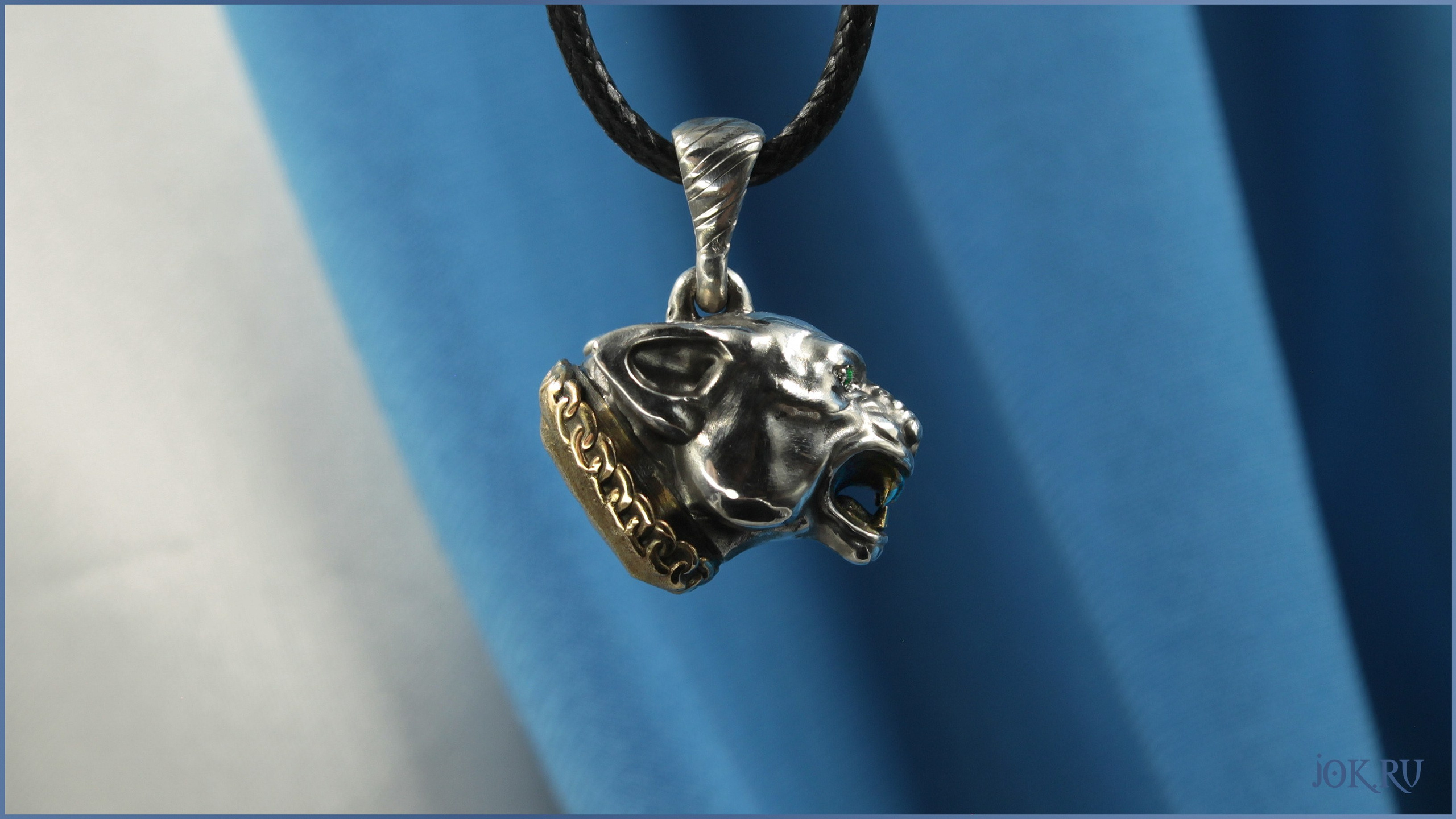 Современный кулон-кошку из биметалла: роскошный подарок для жены от премиум-бренда