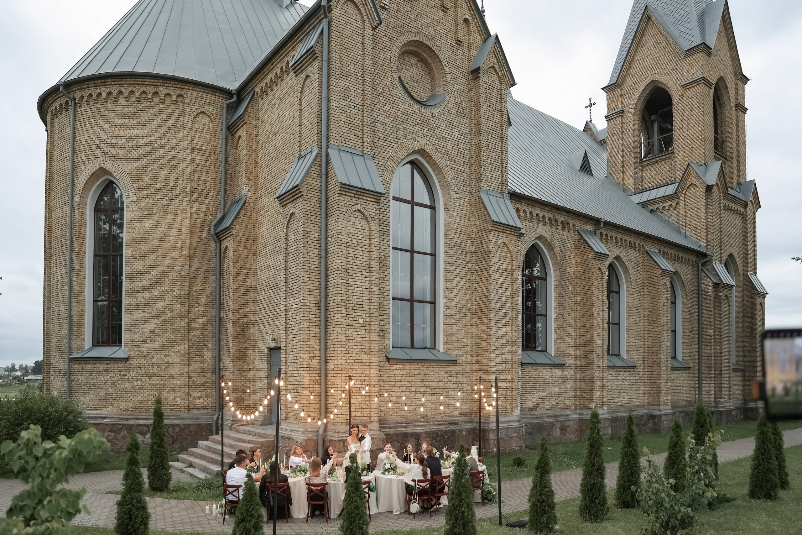 Кирилл и Виктория. Свадебные фотограф и видеограф в Минске Голдосовы Марина и Вадим