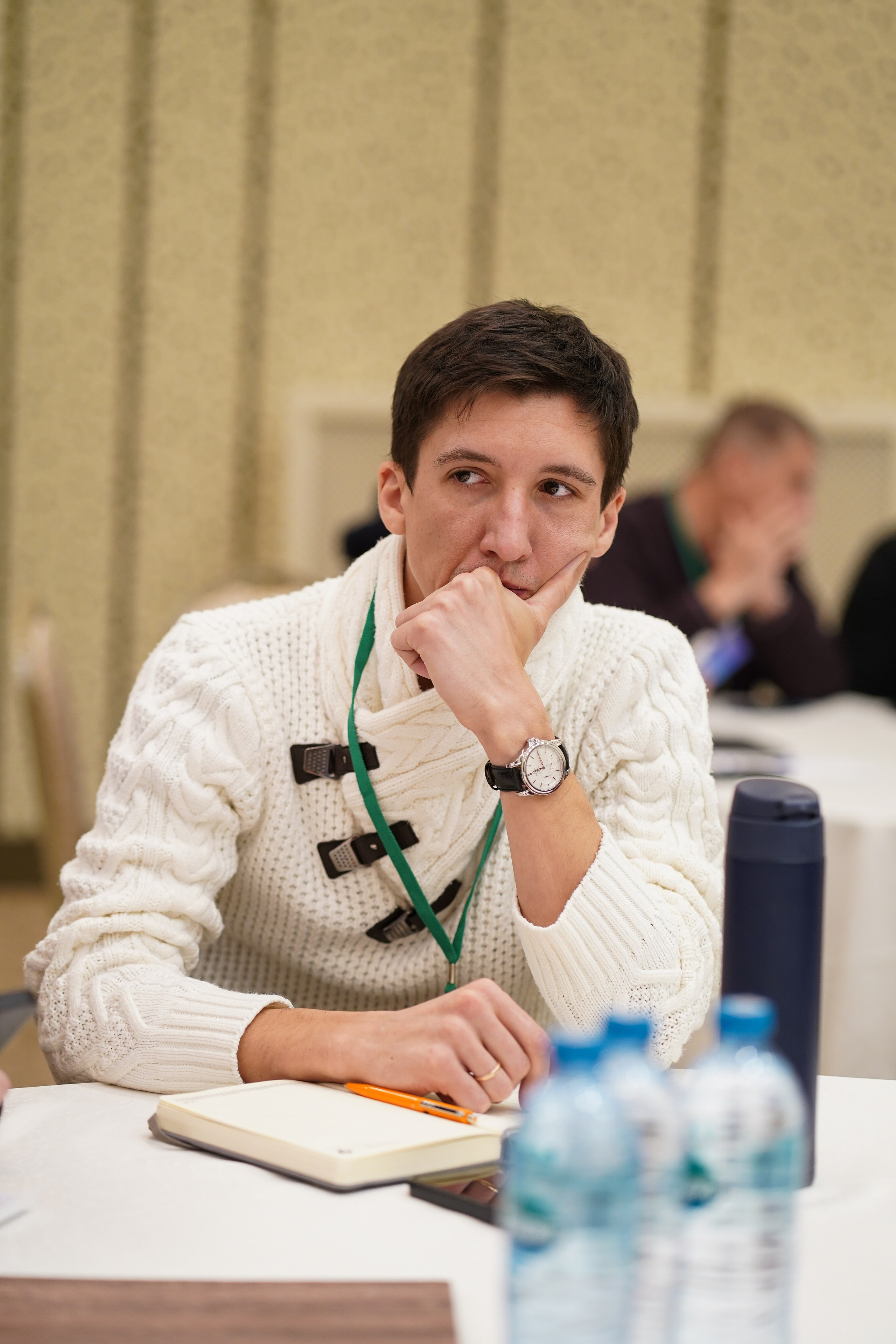 Малоэтажная страна конференция. Фотограф