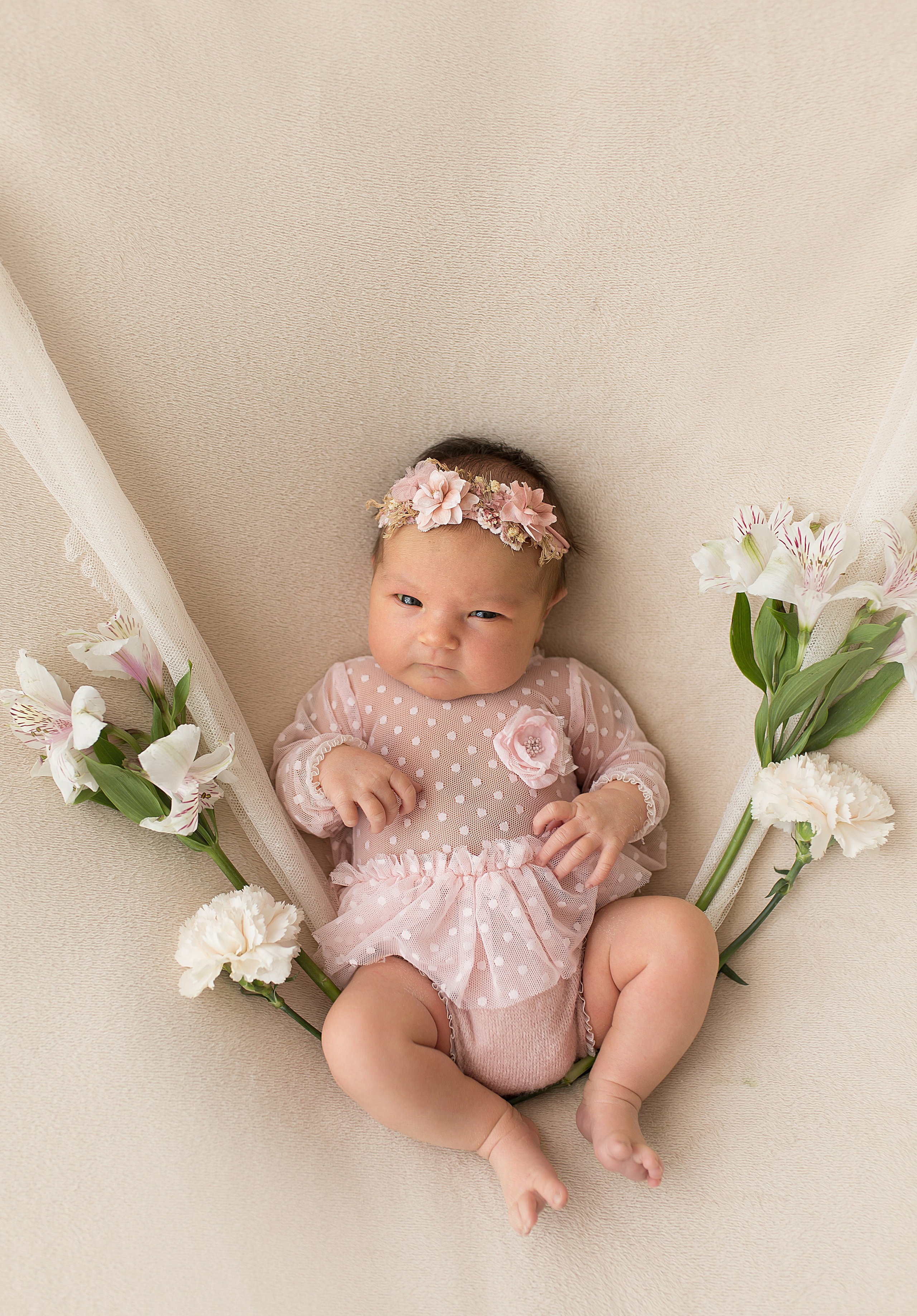 Фотосессия новорождённого. Фотограф новорождённых малышей и детский фотограф В Казани Лана Максим