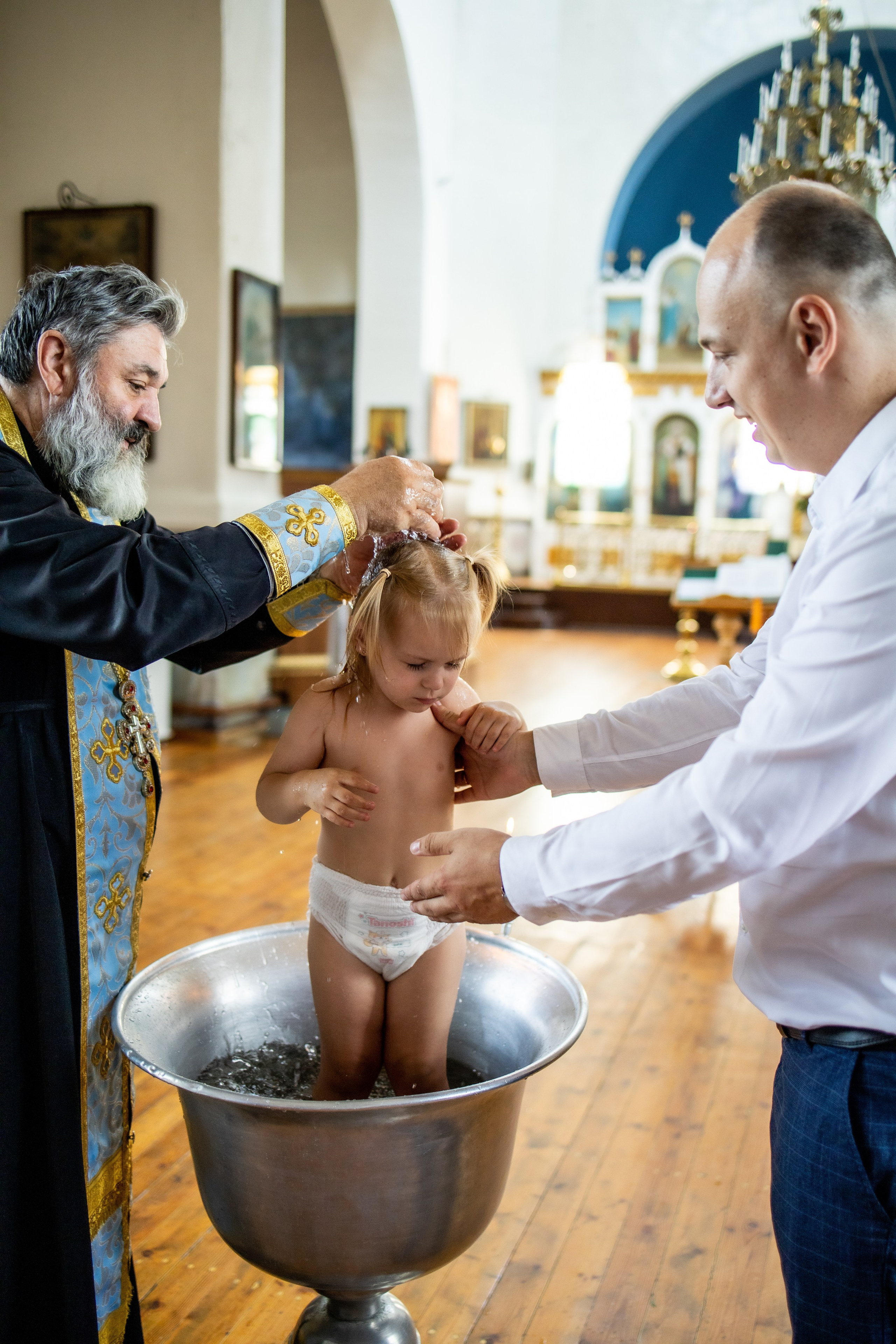 Таинство Крещения Евы, Арины и Дарьи. Фотограф Надежда Лукьянова