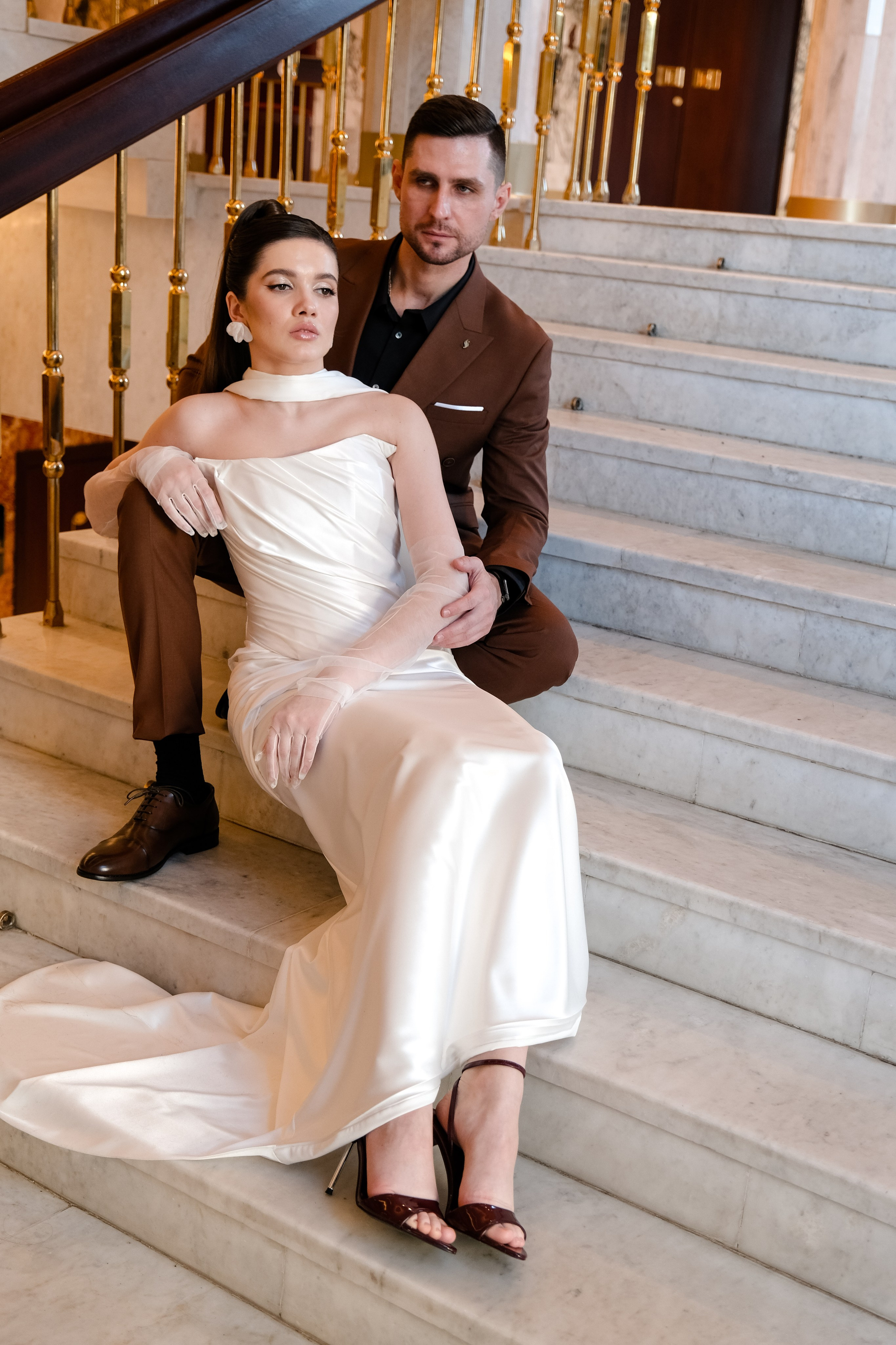 Свадебная фотосессия в театре драмы имени Наума Орлова. Свадебный фотограф в Челябинске Сырчикова Наталья