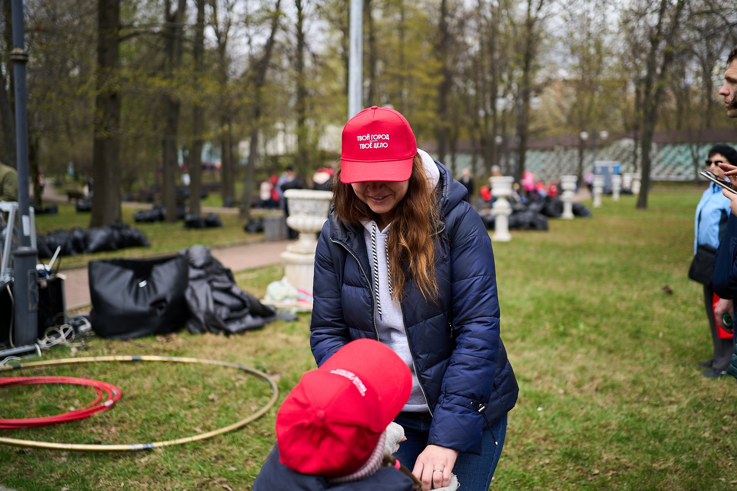 Субботник у Управления делами Мэра и Правительства Москвы. Фотограф и Видеограф в Москве. Олег Корушев