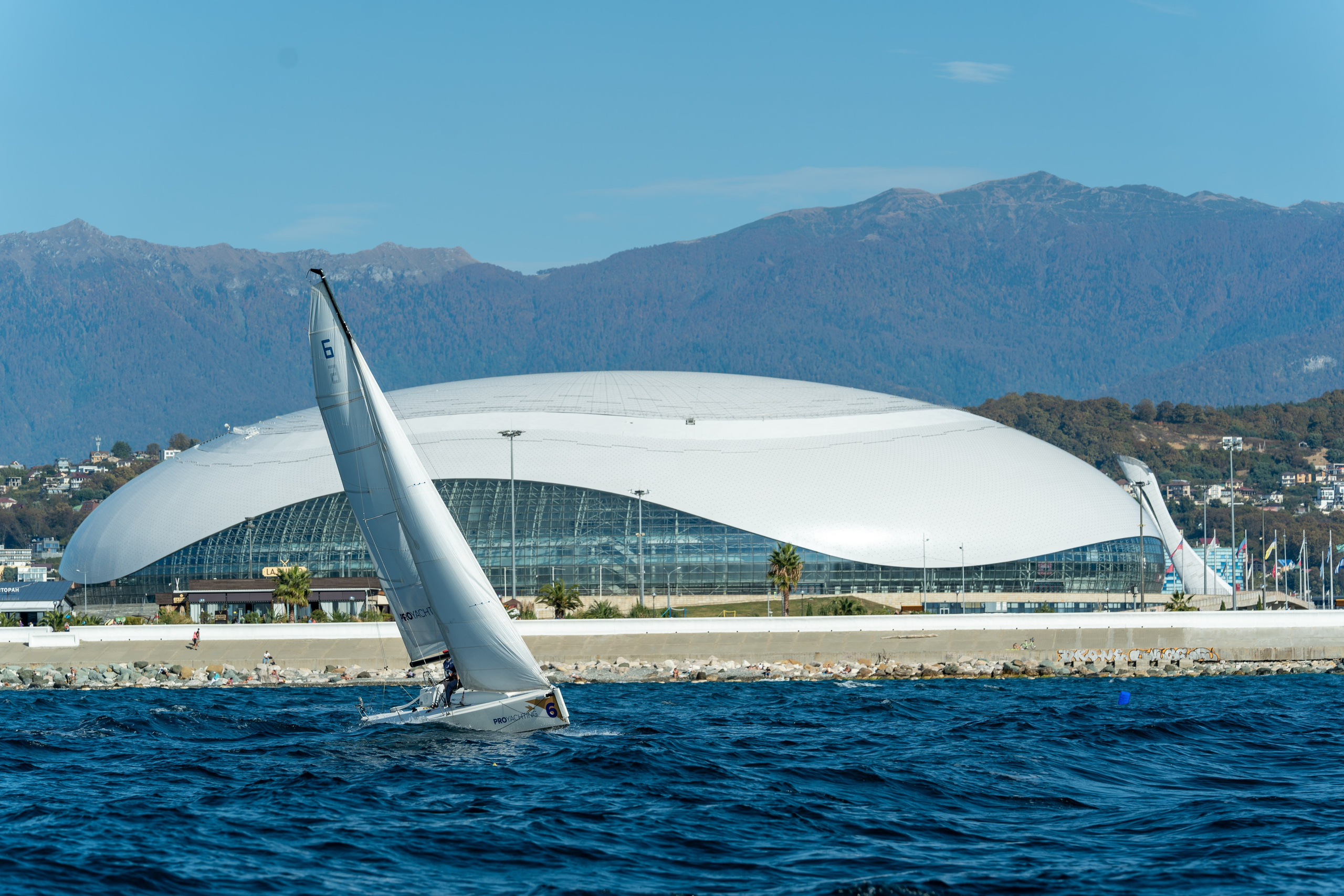 MICE мероприятие для компании «Базис». Репортажный фотограф в Красной Поляне и Сочи Павлюченко Екатерина