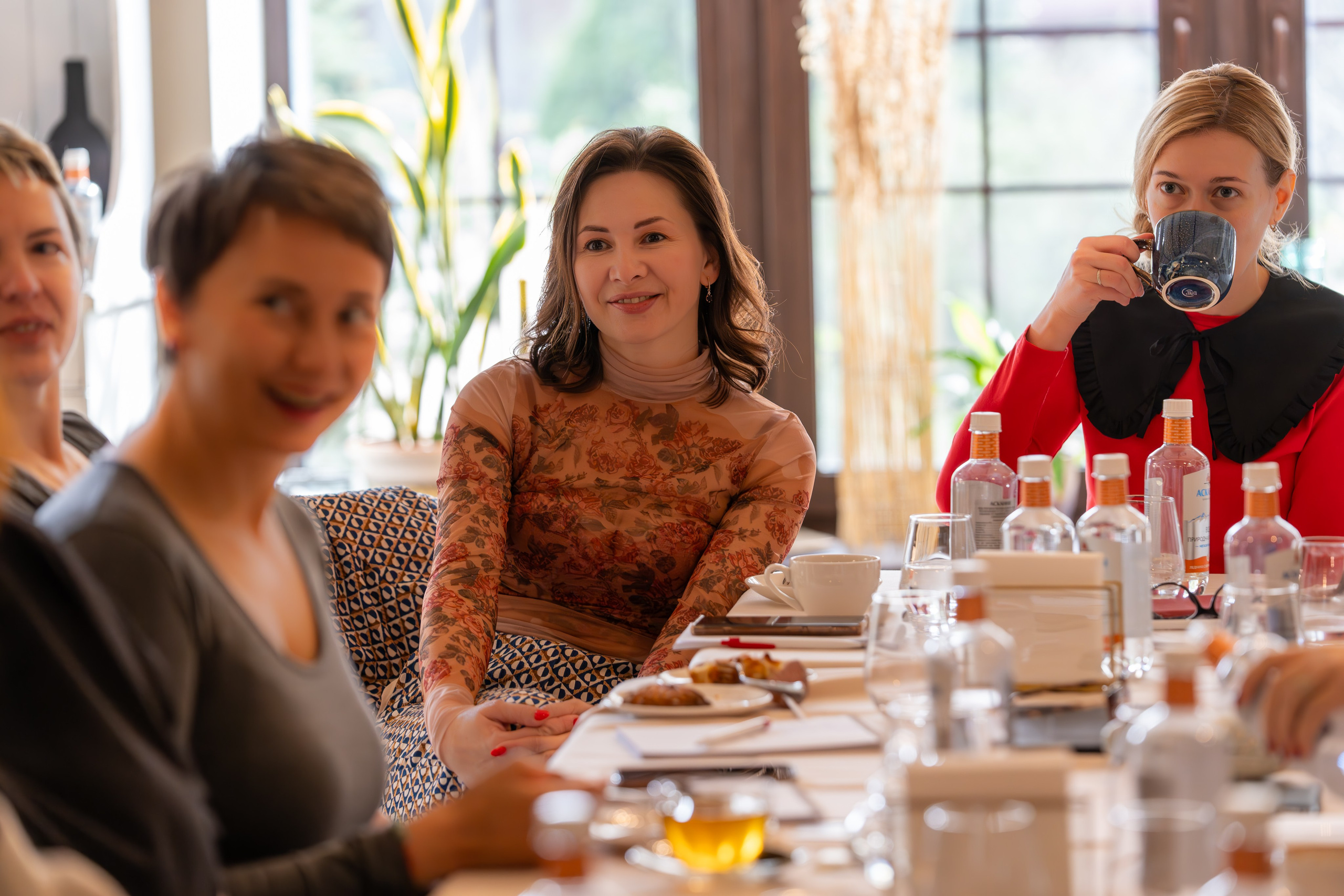 Литературная мастерская с Ольгой Шутовой в «Винотеррии». Репортажный фотограф в Красной Поляне и Сочи Павлюченко Екатерина