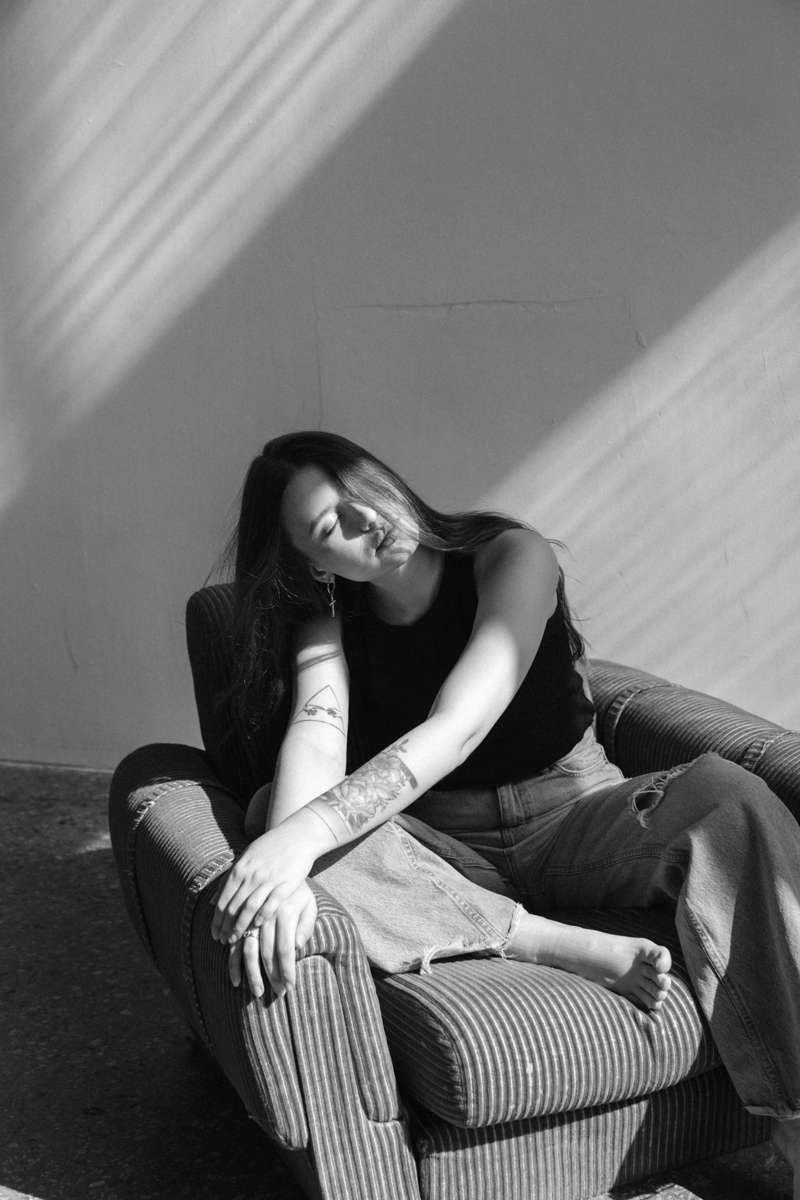 Ксюша. Минимализм, портреты в студии. Фотограф Ксения Третьякова, Санкт-Петербург