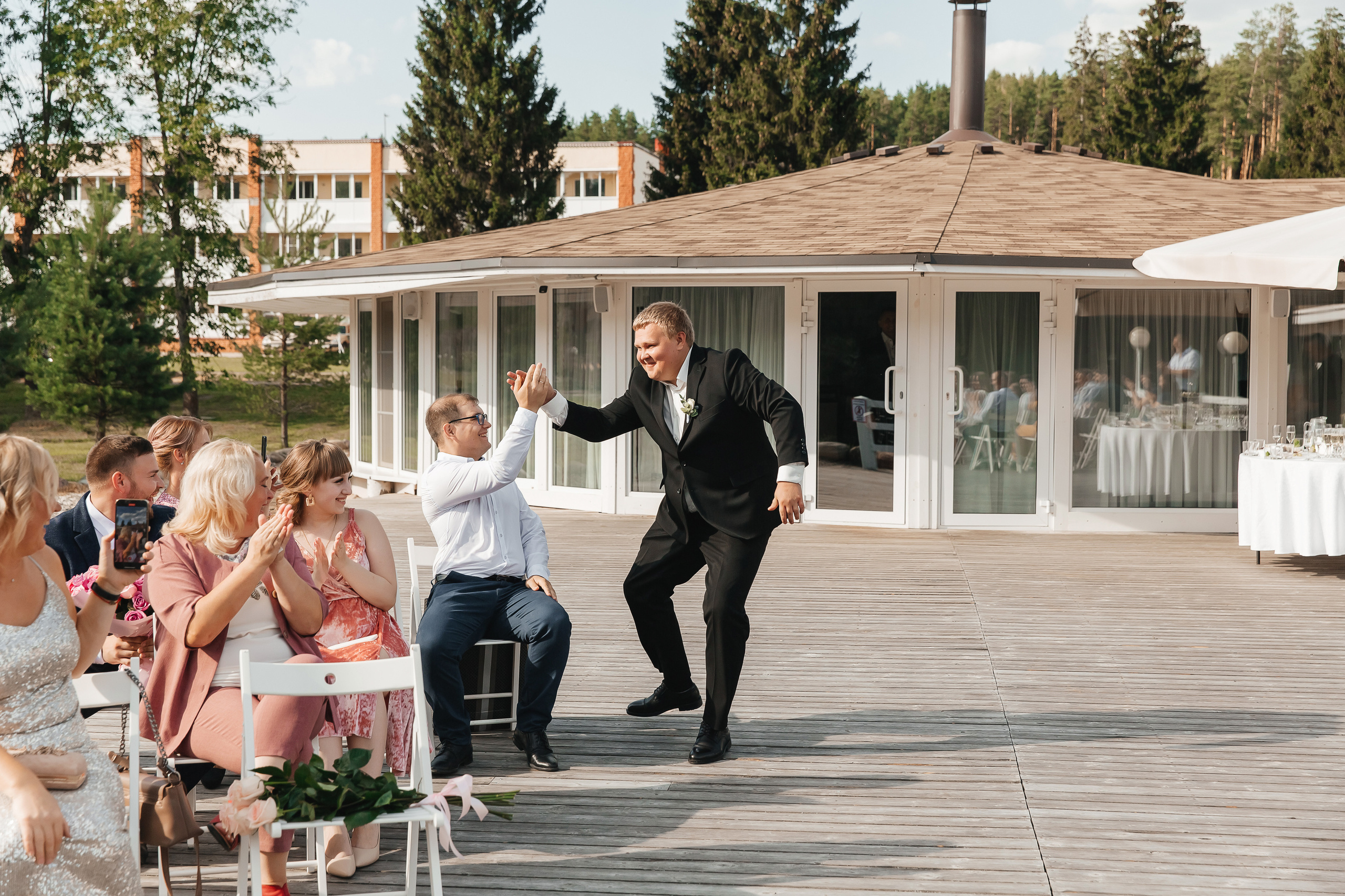 Свадебная фотосессия в галлерее. Свадебный фотограф Ярославль Ирина Волоцкая