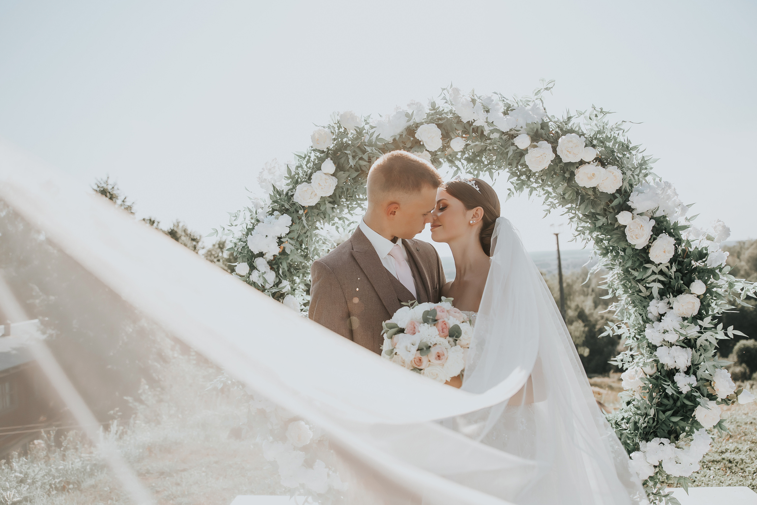 Свадьба в клевер парк. Свадебный фотограф Ярославль Ирина Волоцкая