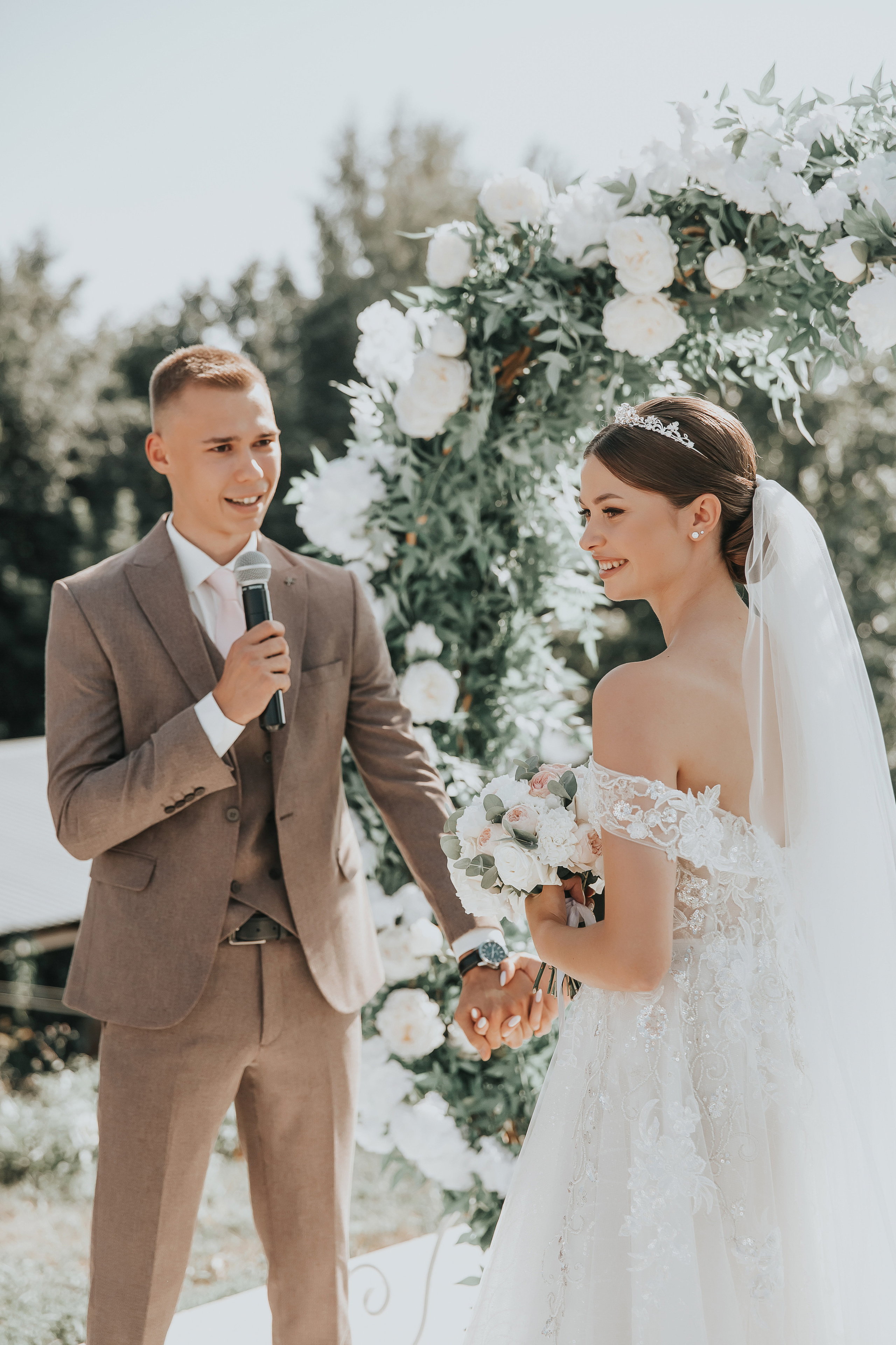 Свадьба в клевер парк. Свадебный фотограф Ярославль Ирина Волоцкая