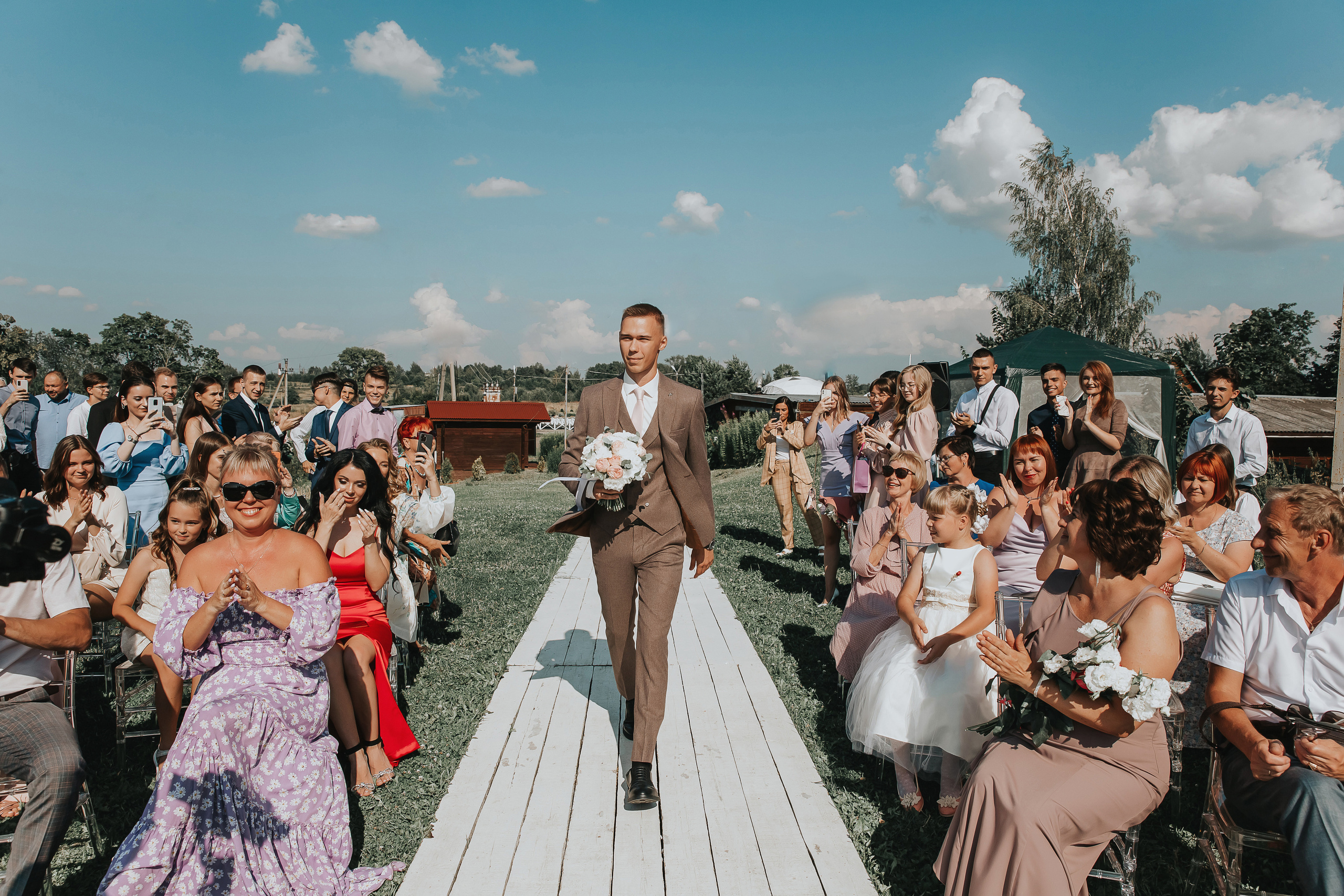 Свадьба в клевер парк. Свадебный фотограф Ярославль Ирина Волоцкая