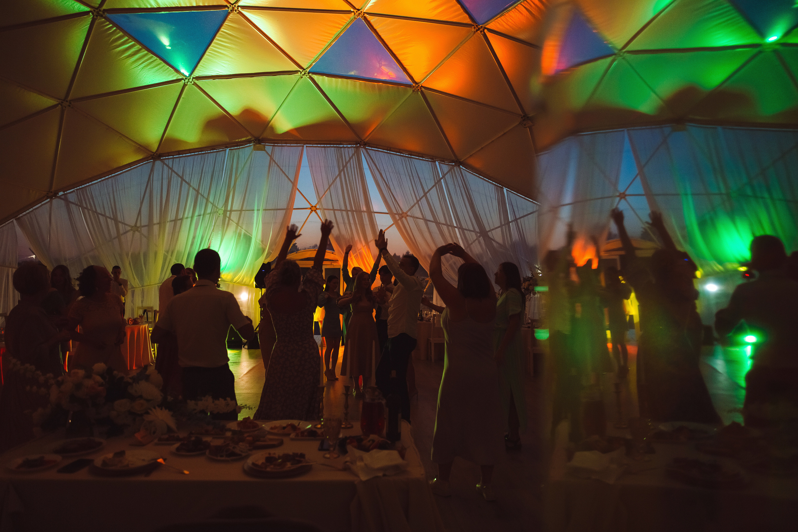 Свадьба в клевер парк. Свадебный фотограф Ярославль Ирина Волоцкая