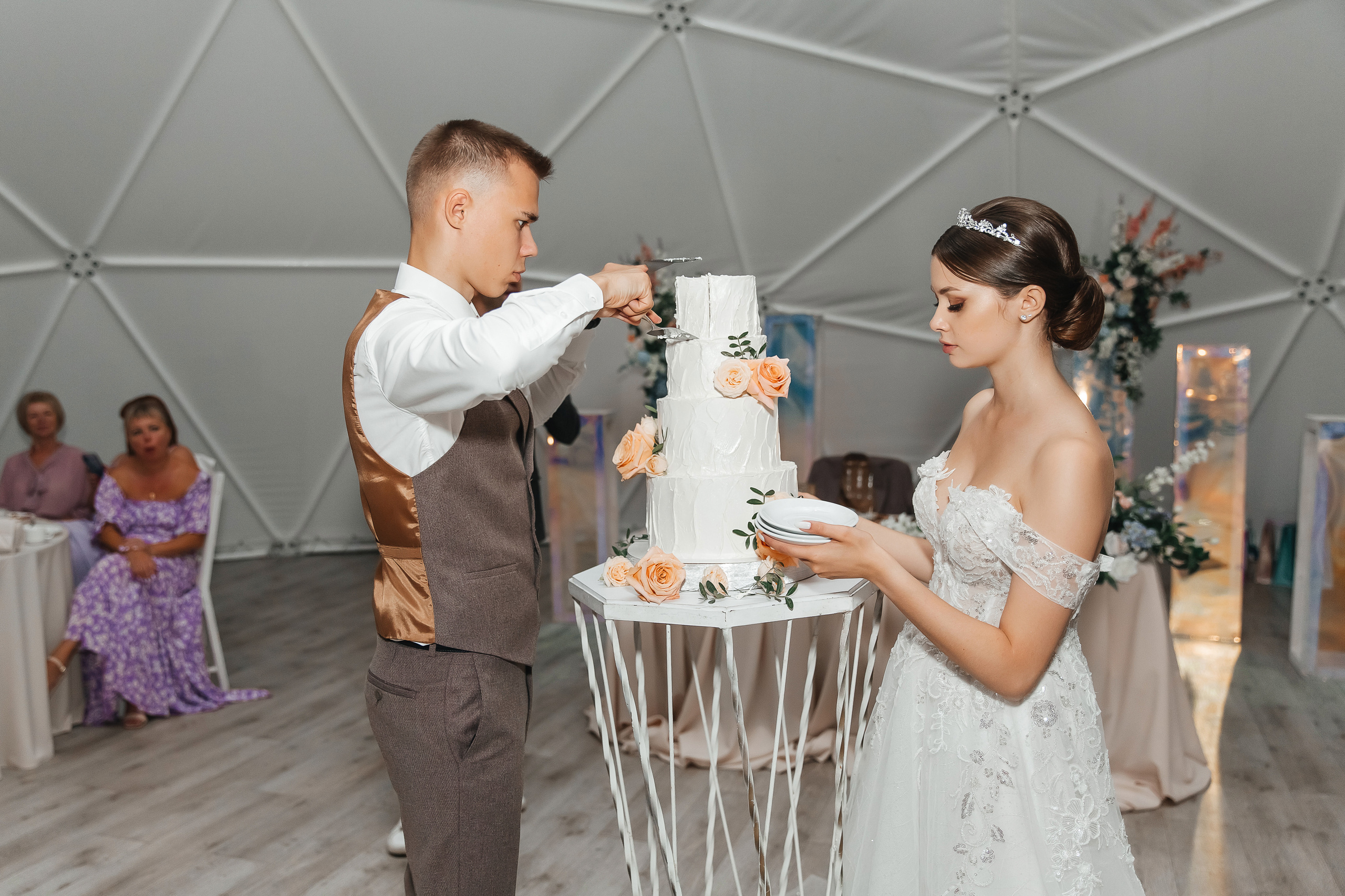 Свадьба в клевер парк. Свадебный фотограф Ярославль Ирина Волоцкая