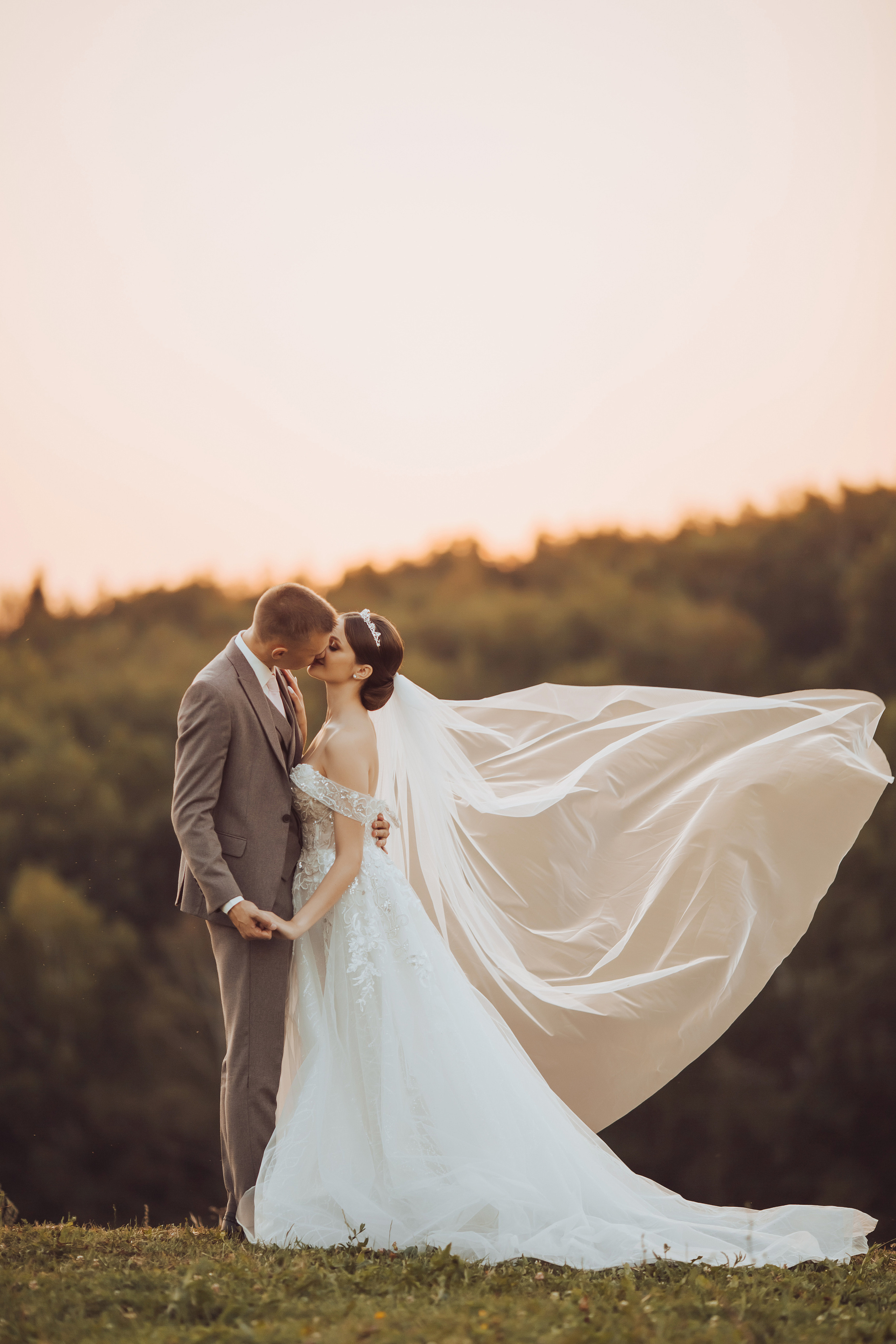 Свадьба в клевер парк. Свадебный фотограф Ярославль Ирина Волоцкая