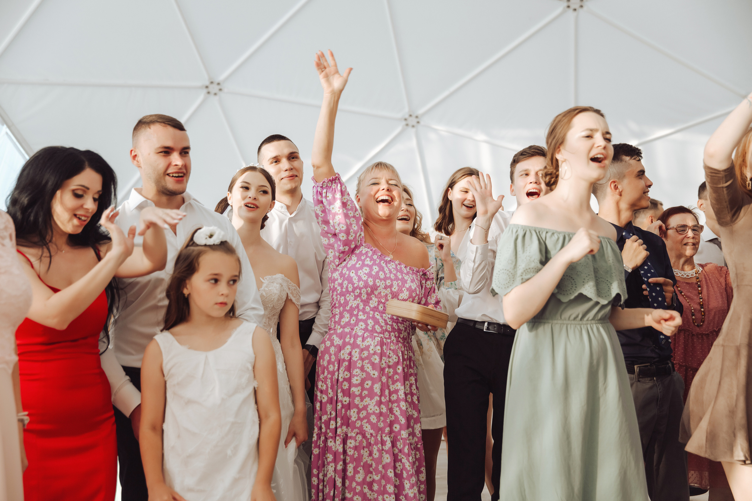 Свадьба в клевер парк. Свадебный фотограф Ярославль Ирина Волоцкая