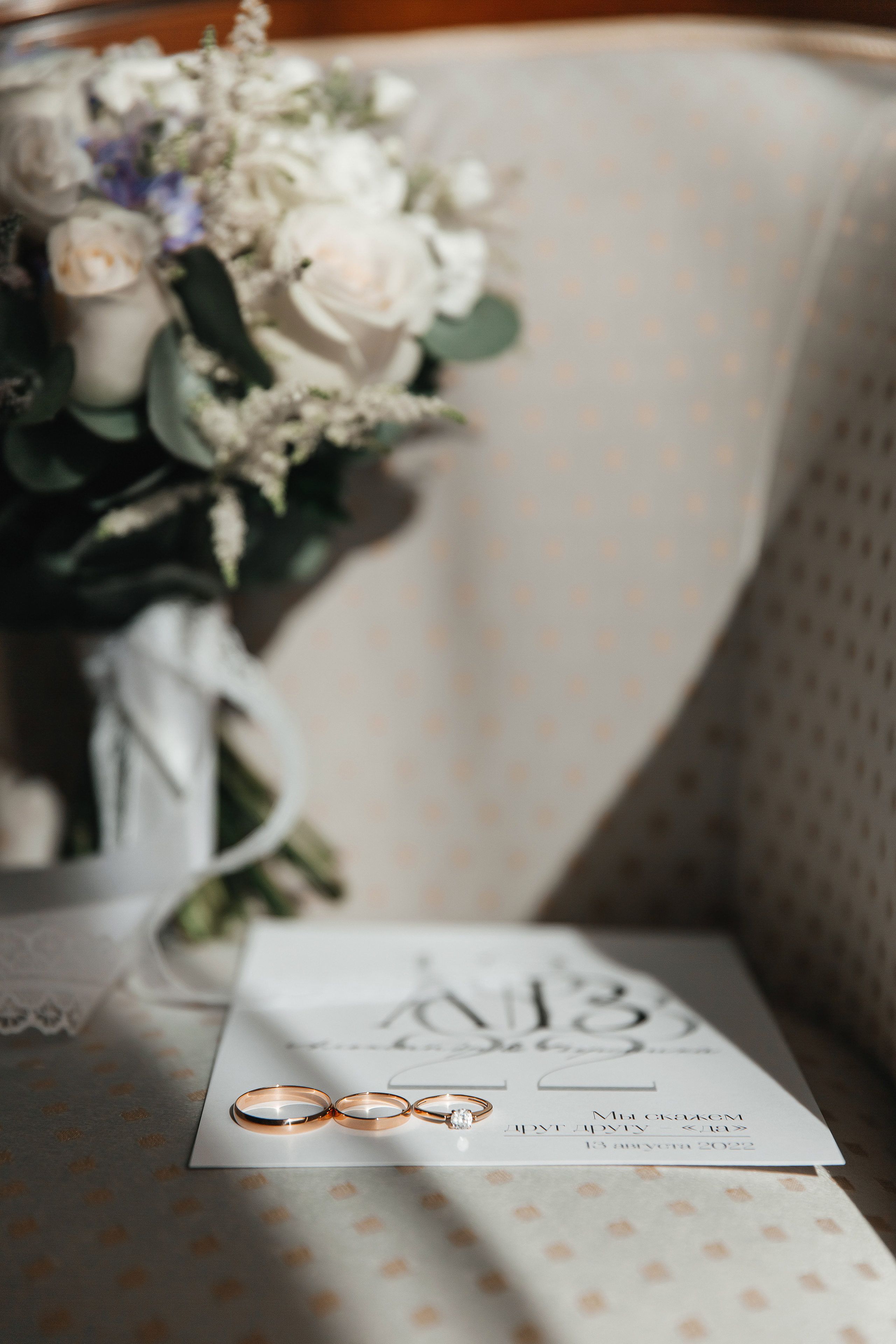 Свадебная фотосессия в галлерее. Свадебный фотограф Ярославль Ирина Волоцкая