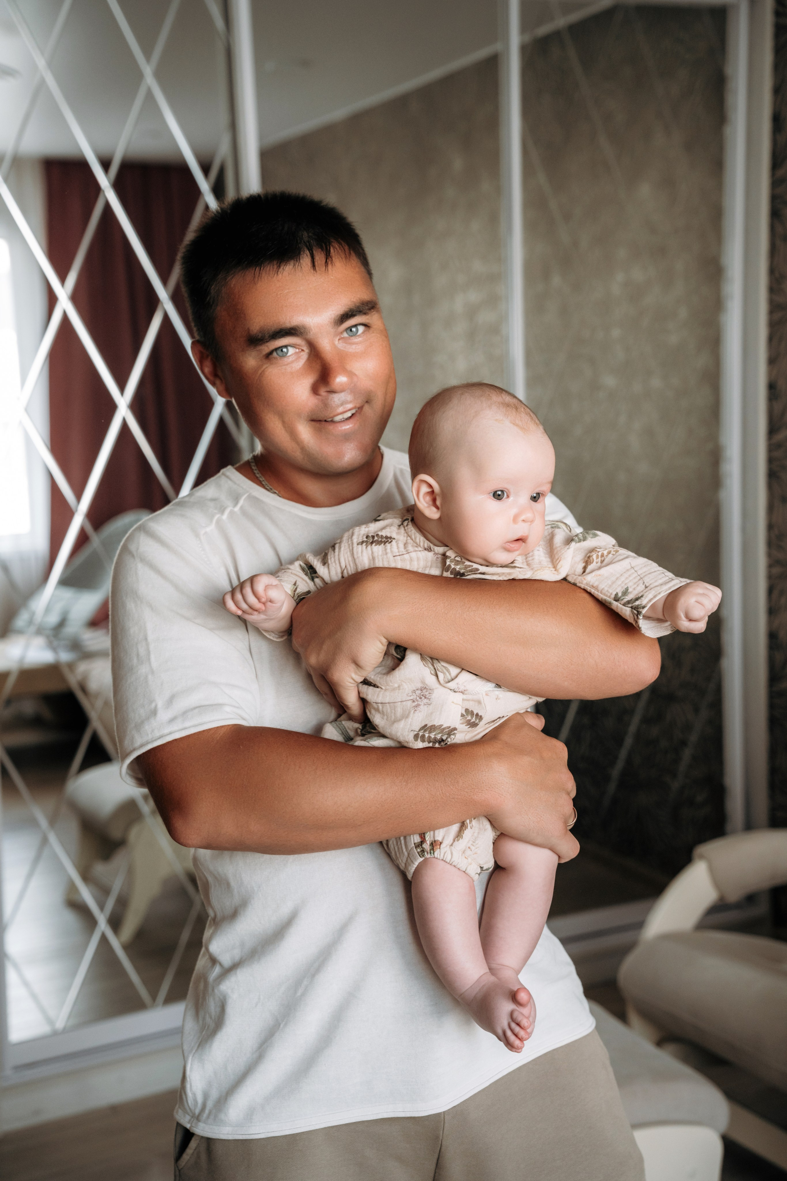 Семья дома. Семейный и свадебный фотограф в Ульяновске Арина Авдеева