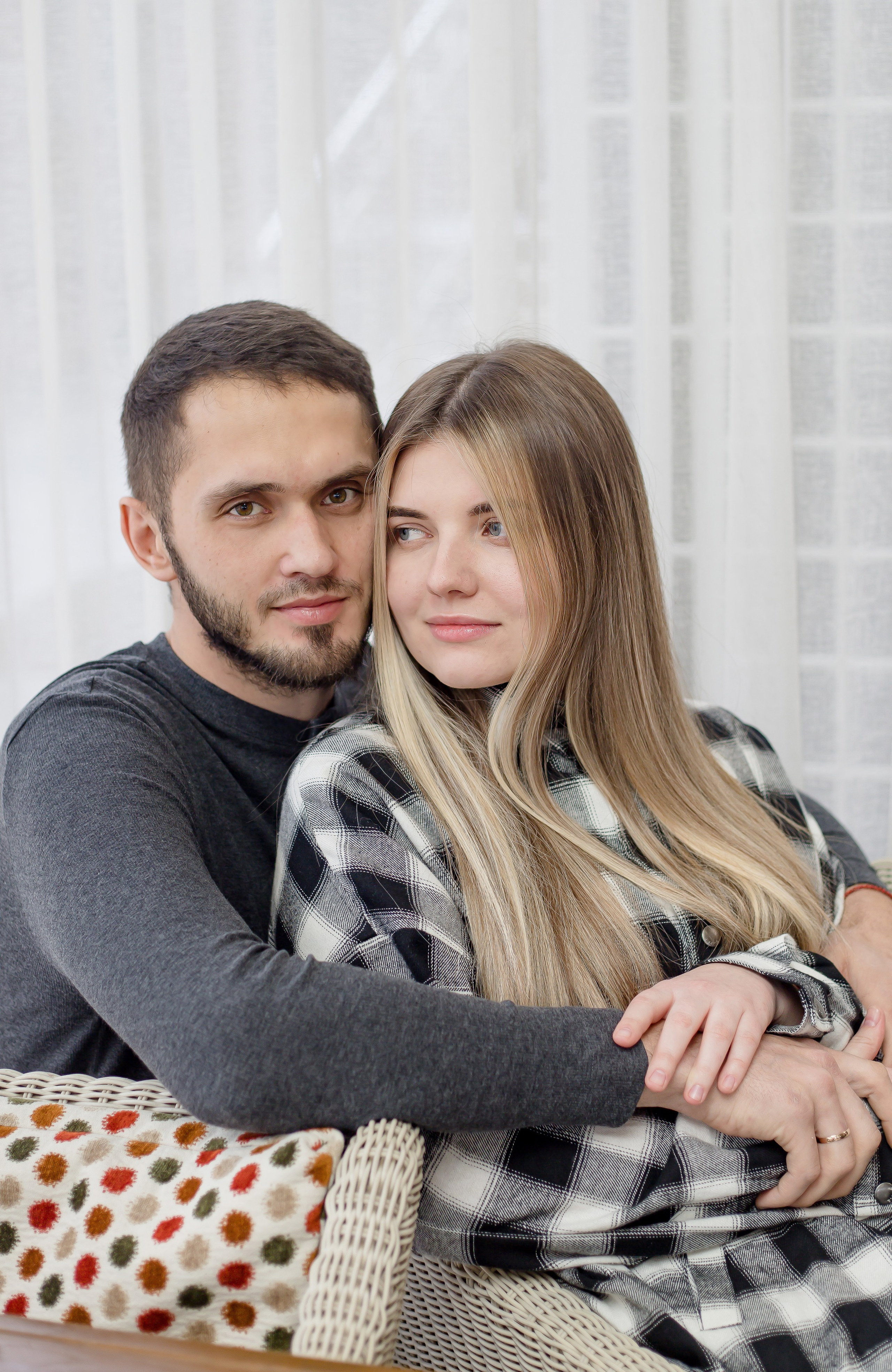 Love story. Фотограф Краснодара, фотограф в парке Галецкого.репортажный фотограф. детский фотограф, свадебный фотограф. профессиональный фотограф