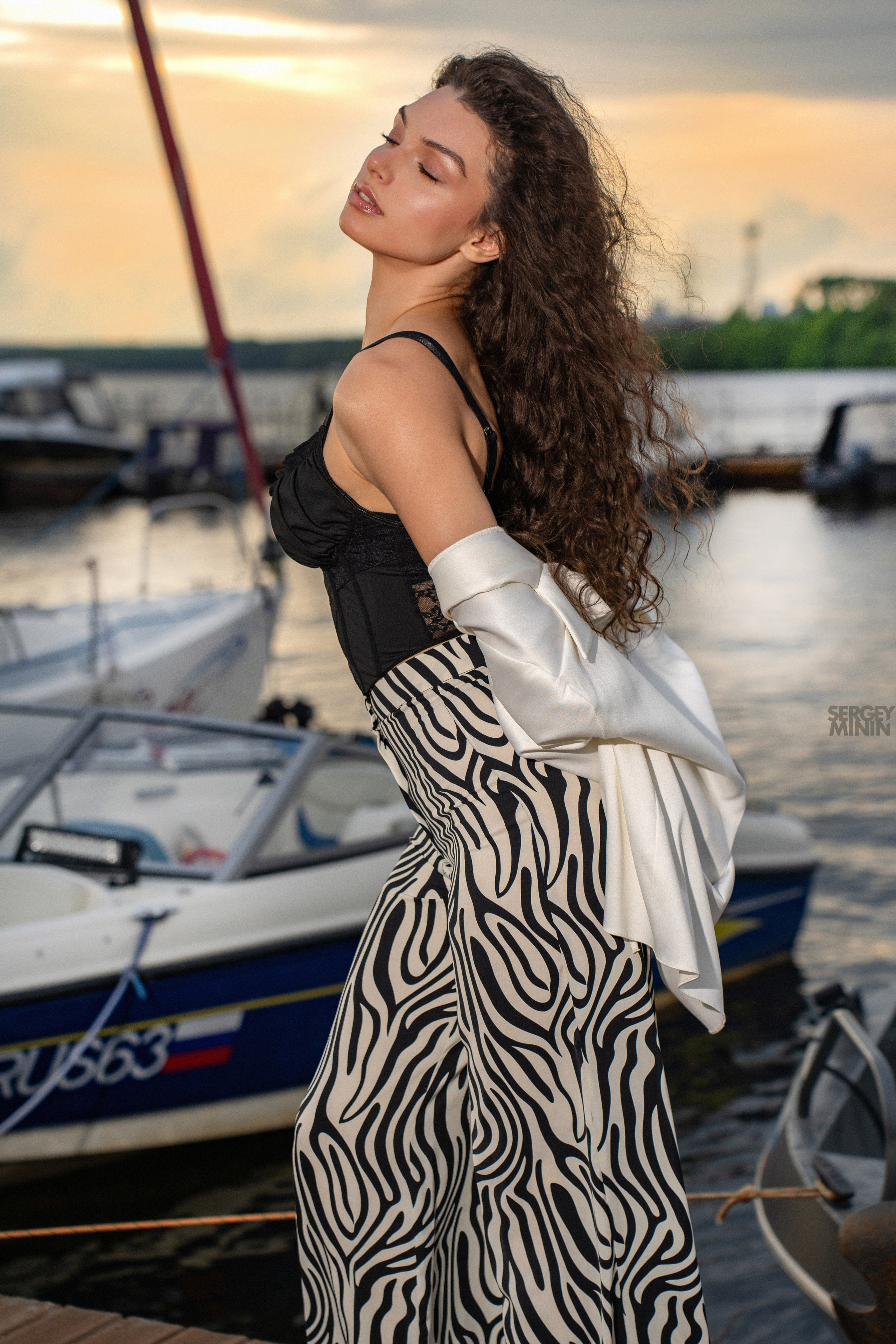 Фотосессии на яхте в Екатеринбурге. Студийный и Рекламный Фотограф в Екатеринбурге Сергей Минин