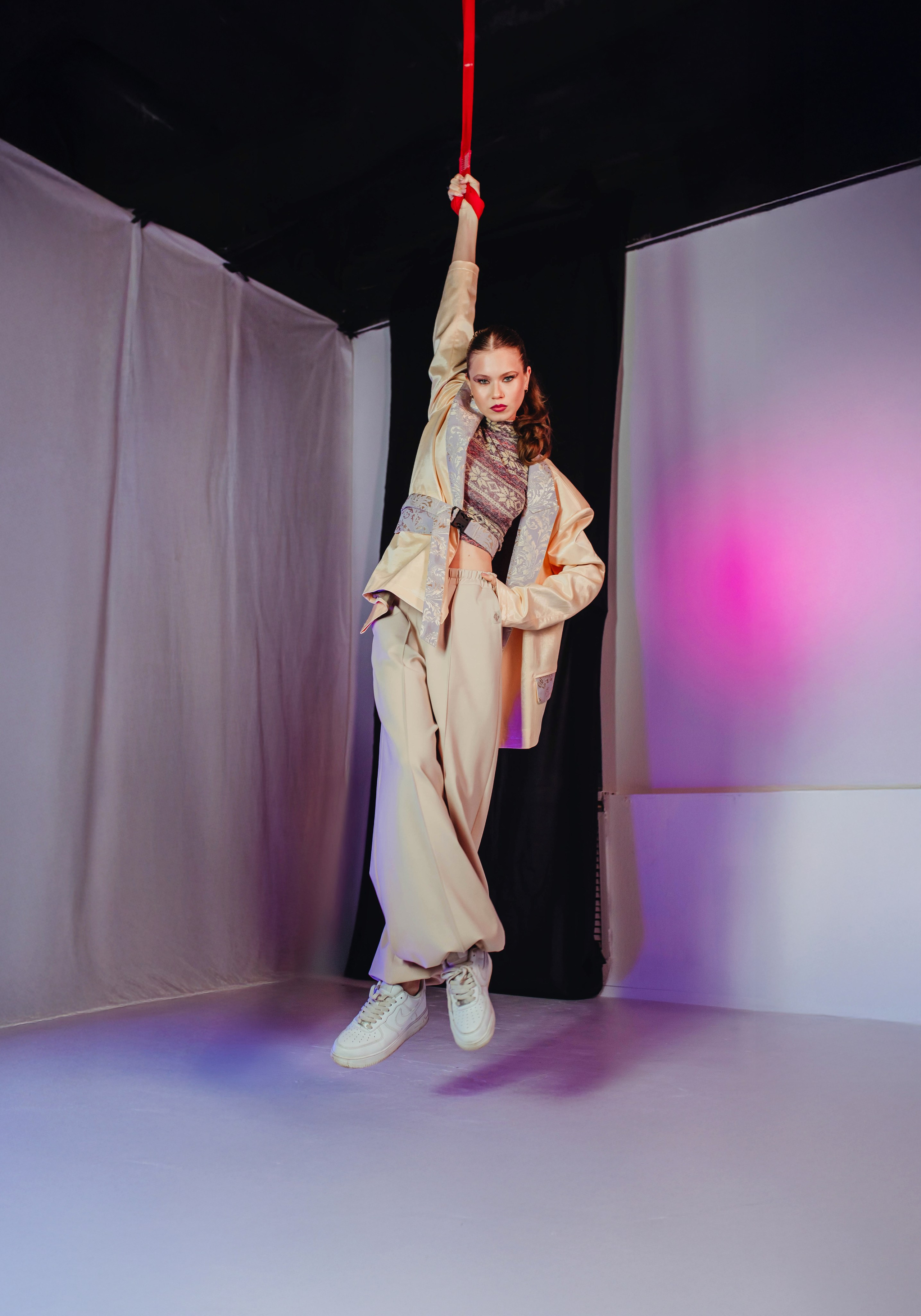 Дизайнерская одежда «Tony Clou». Портретный фотограф в Екатеринбурге Дарья Жужгова