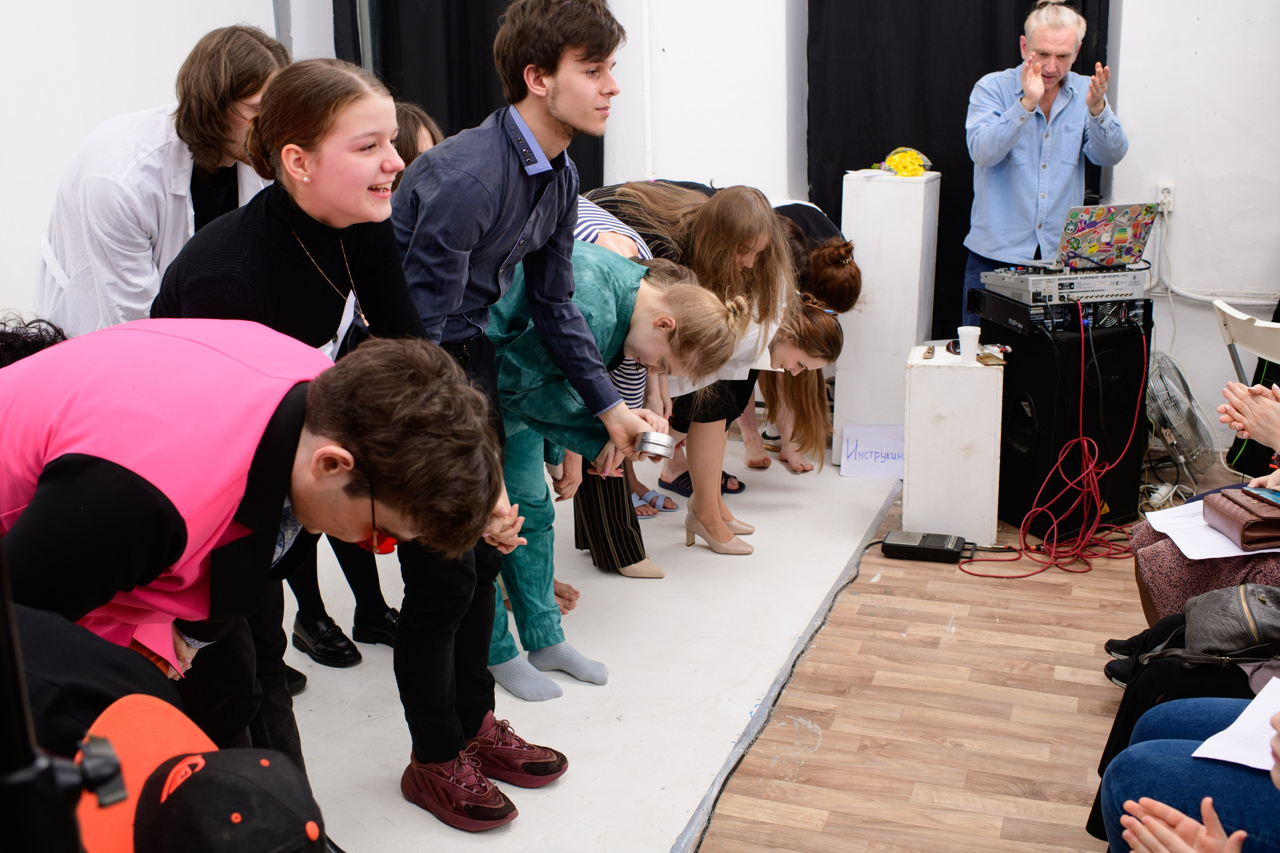 Фотосъемка выступления молодежного театра «РеСпект». Организация и проведение фотосъемок в Санкт-Петербурге. Фотограф Смирягин Илья
