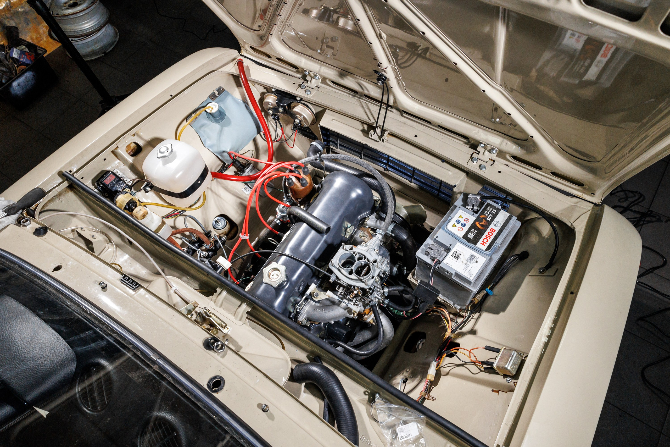 Автомобильная фотосъемка ВАЗ 2101 после реставрации в Бюро "Наследие"