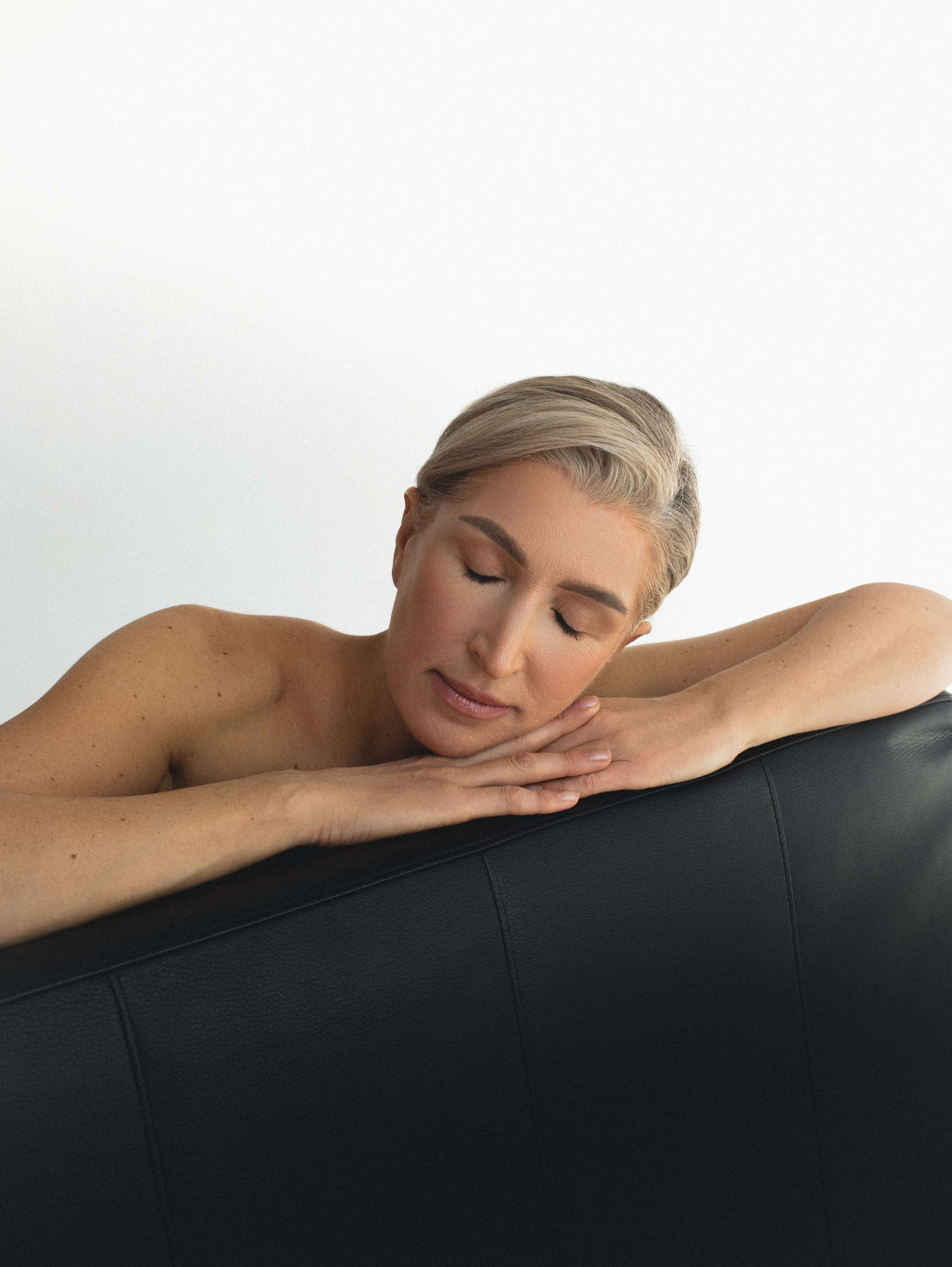 Philosophy. Фотограф в Москве и Сургуте Алла Лесовая. Снимаю каталог для брендов и индивидуальные портреты для людей